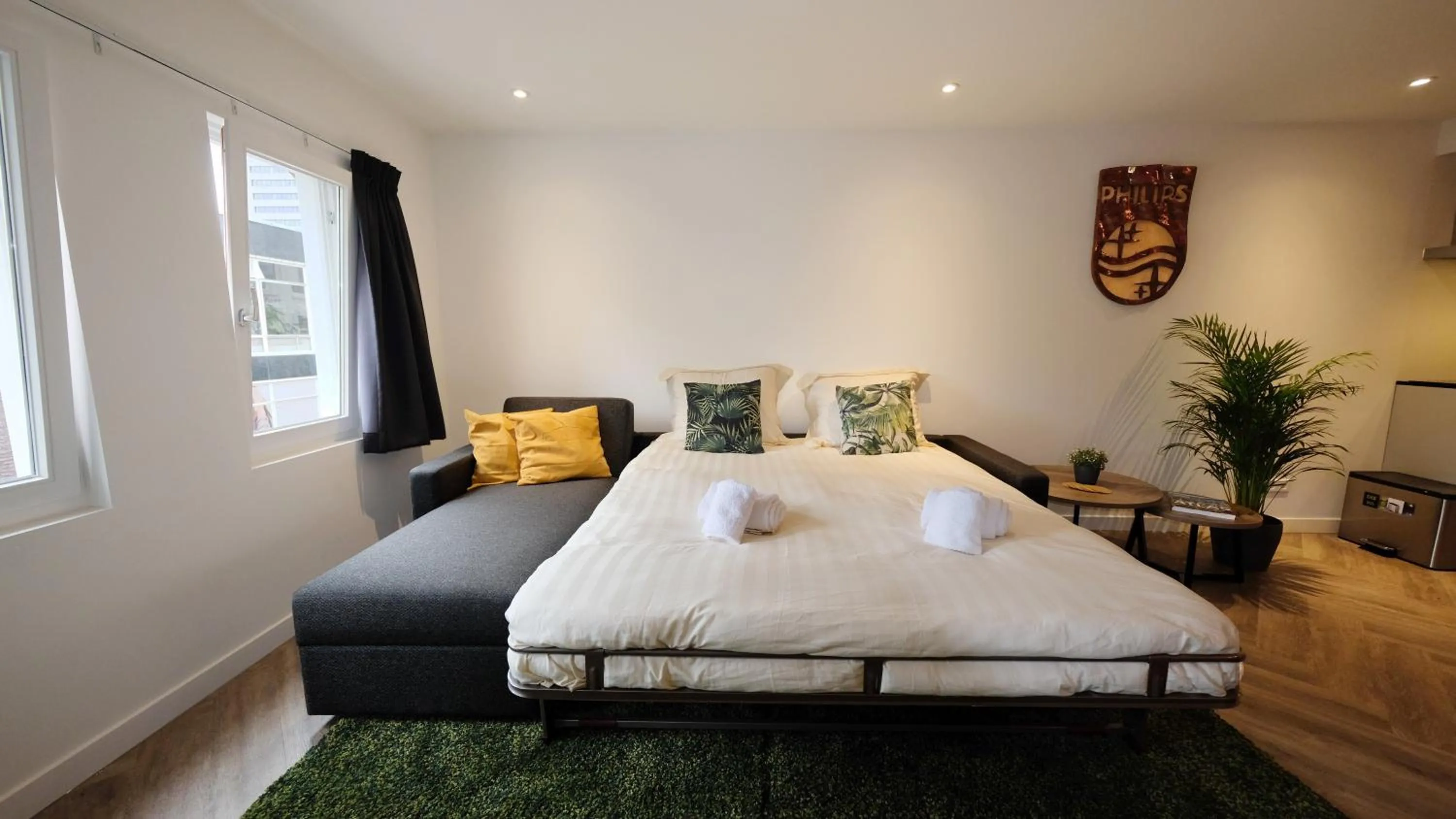 Bed in Spacious 65m2 Apartment in the Centre of Eindhoven - R65B