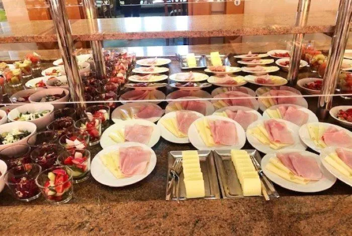 Restaurant/places to eat in Kronenhotel