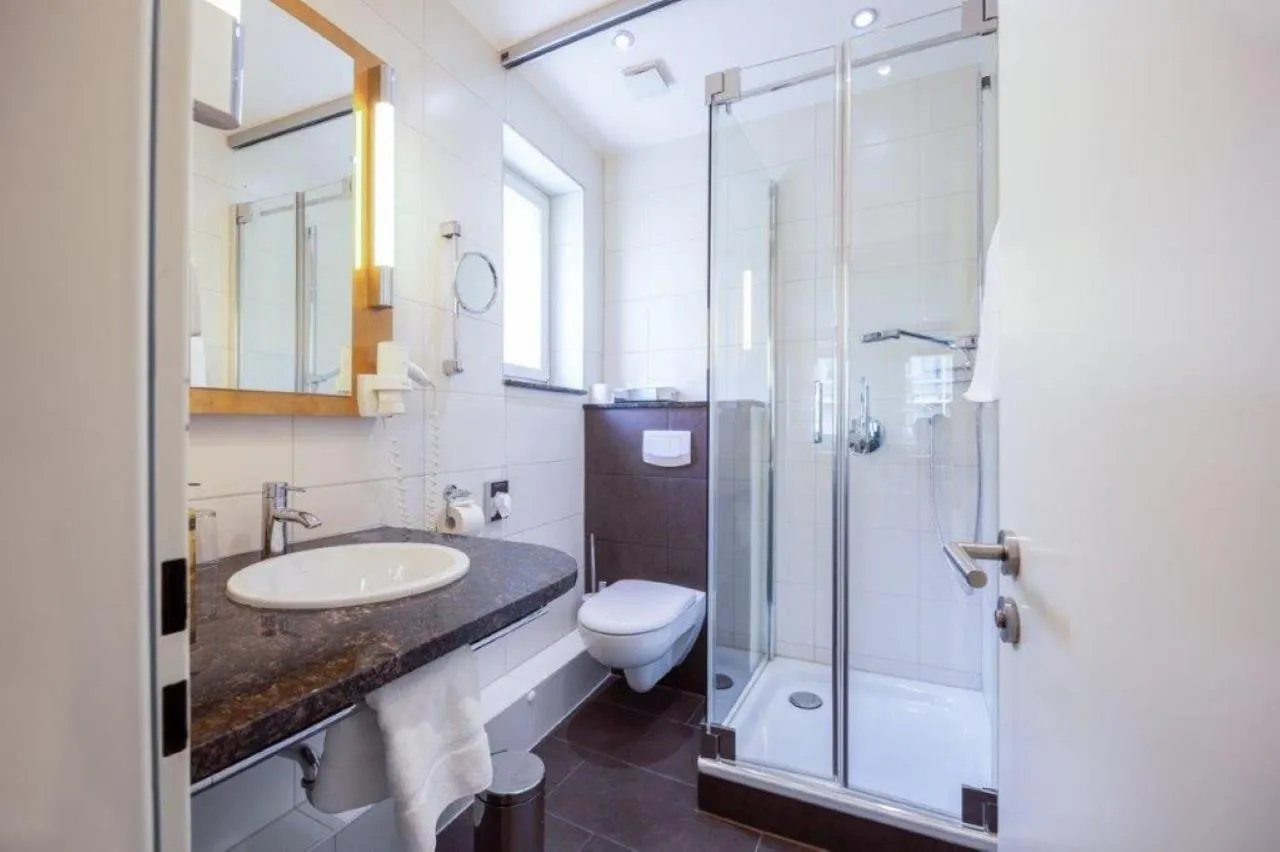 Bathroom in Kronenhotel