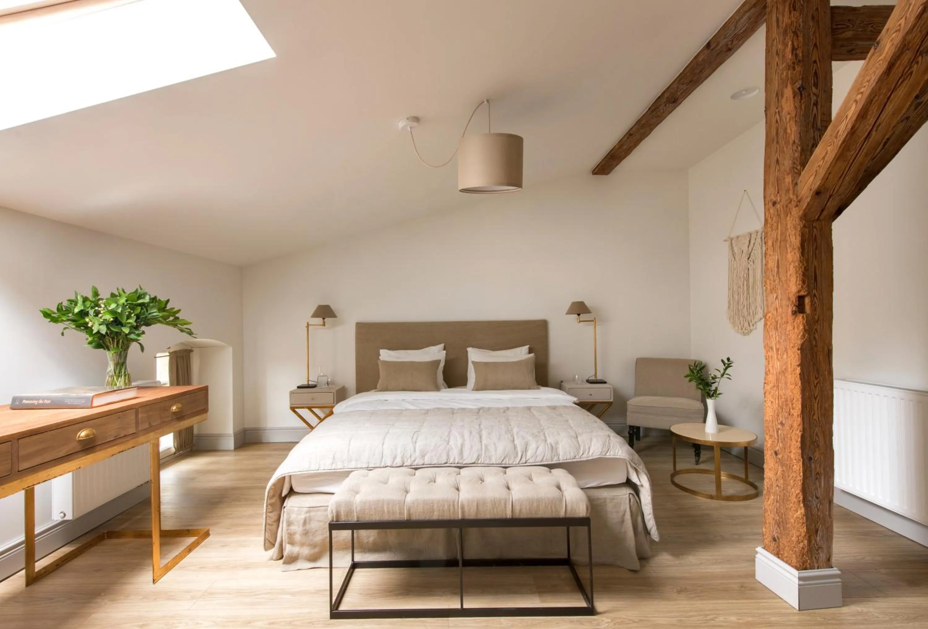 Bed in Zamek Sarny - Schloss Scharfeneck