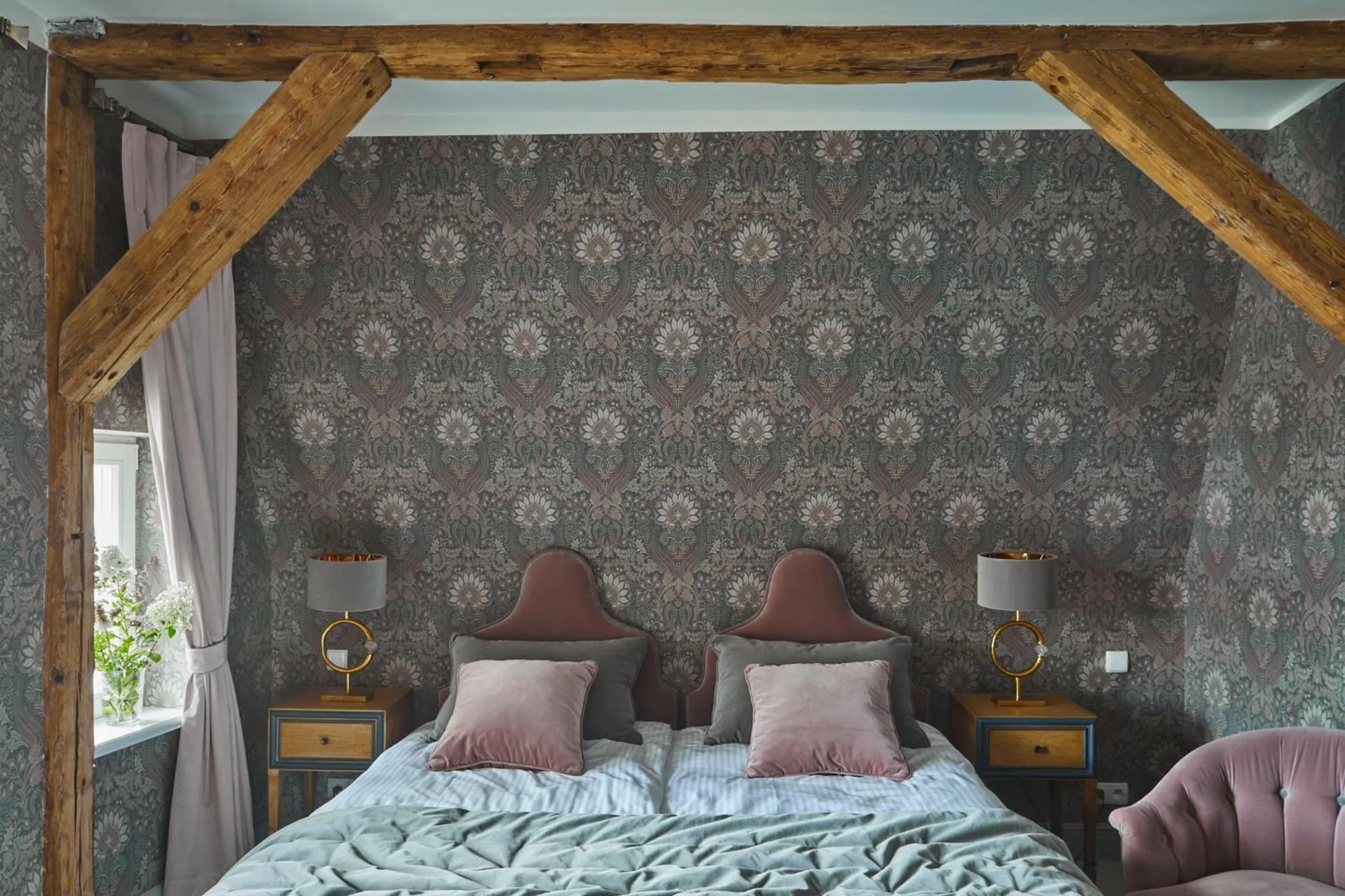 Bedroom, Bed in Zamek Sarny - Schloss Scharfeneck
