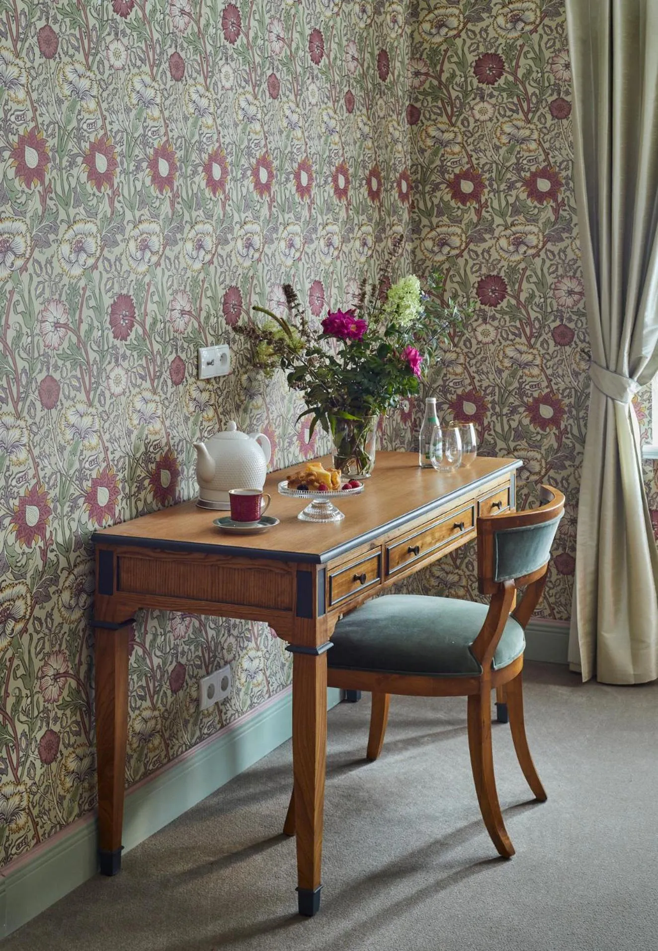 Seating area in Zamek Sarny - Schloss Scharfeneck