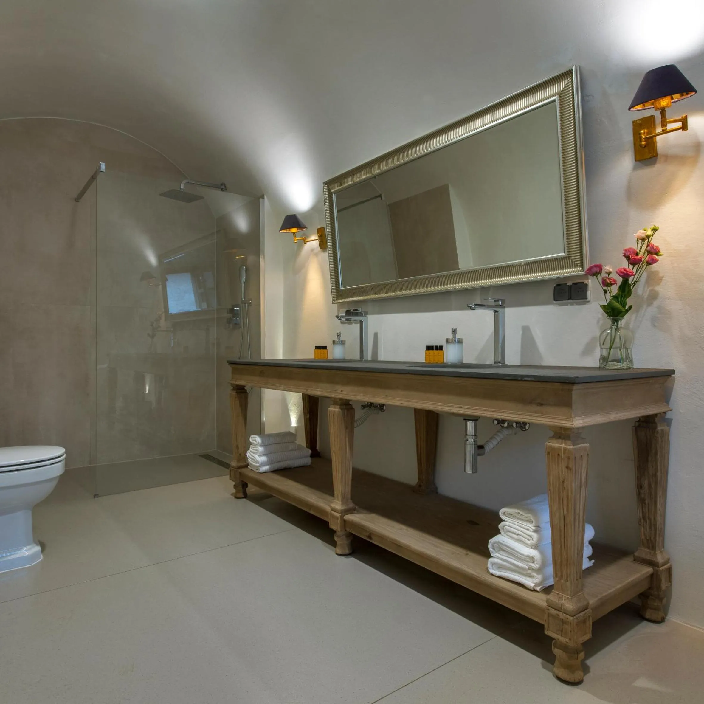 Shower in Zamek Sarny - Schloss Scharfeneck