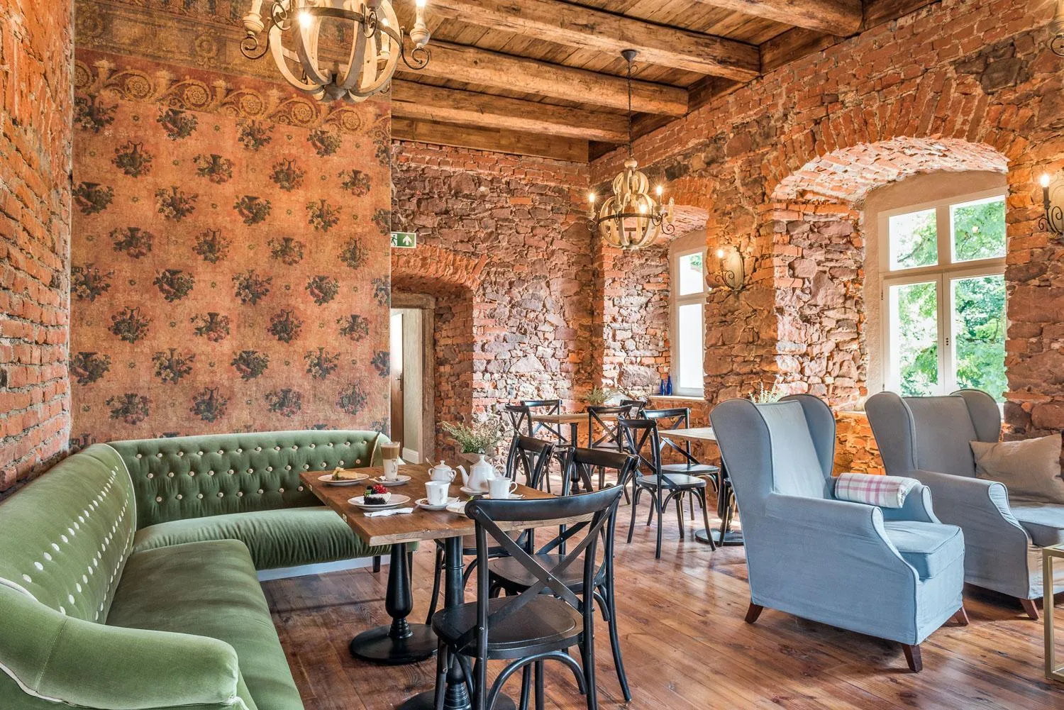 Lounge or bar in Zamek Sarny - Schloss Scharfeneck