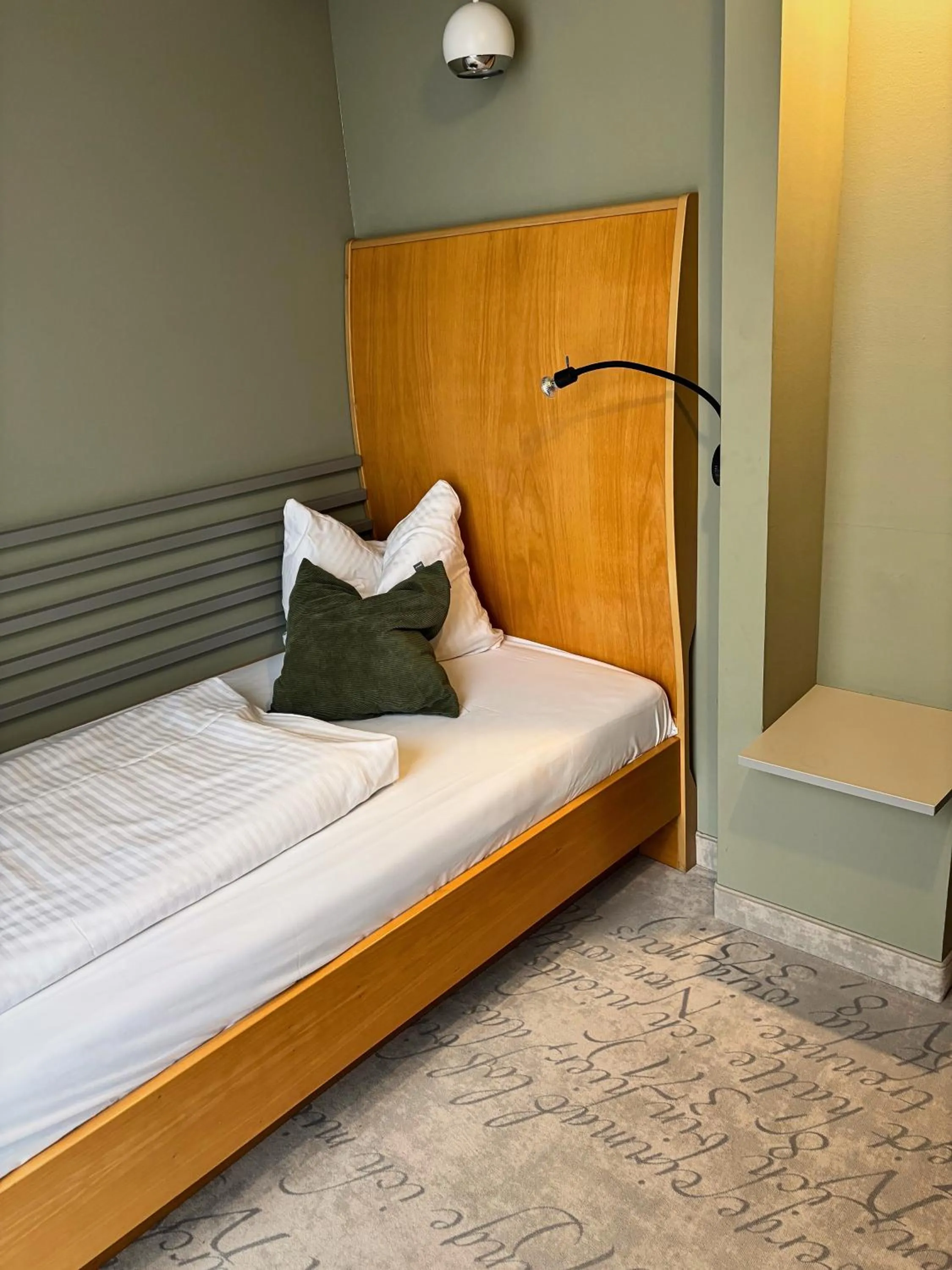 Bed in Hotel Erbenhof