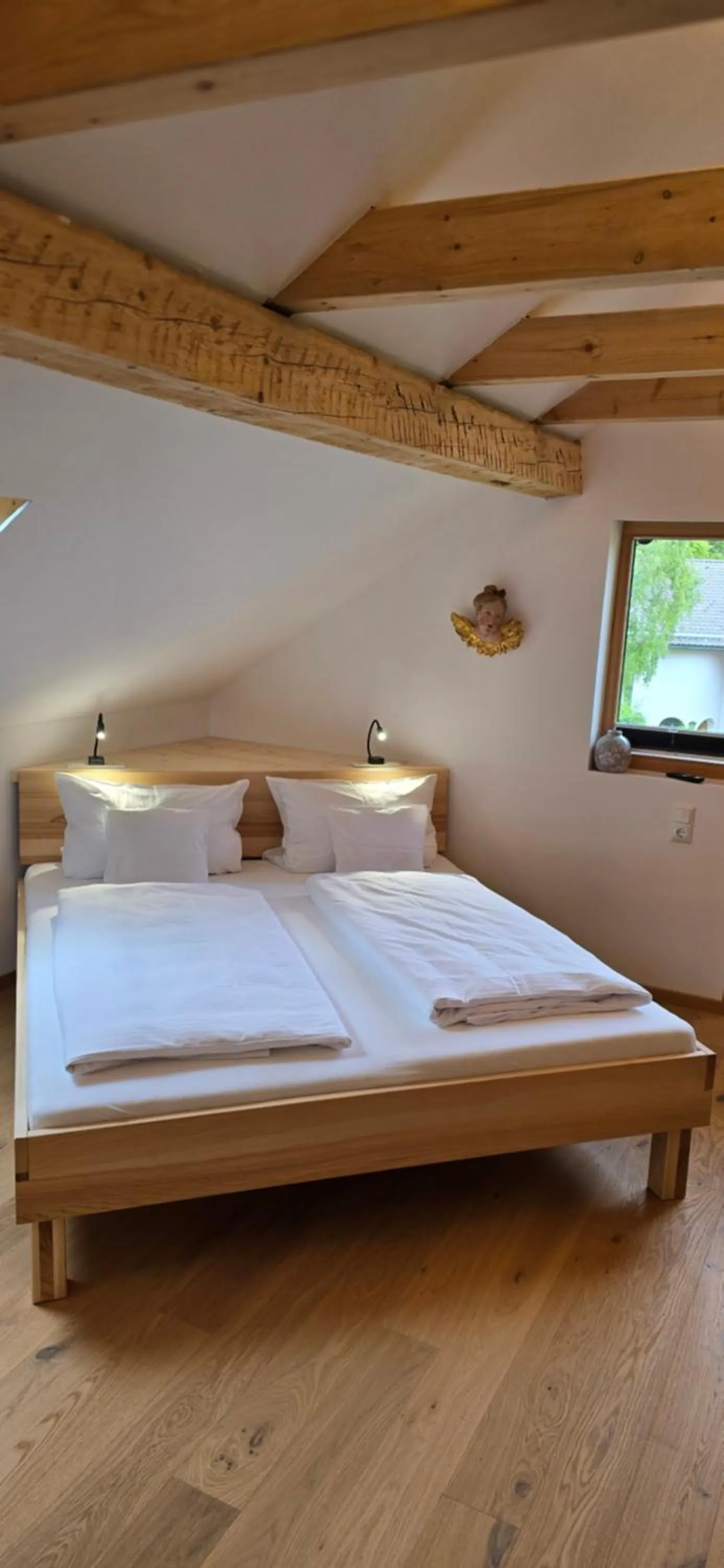 Bed in Gästehaus Neu am Passionstheater