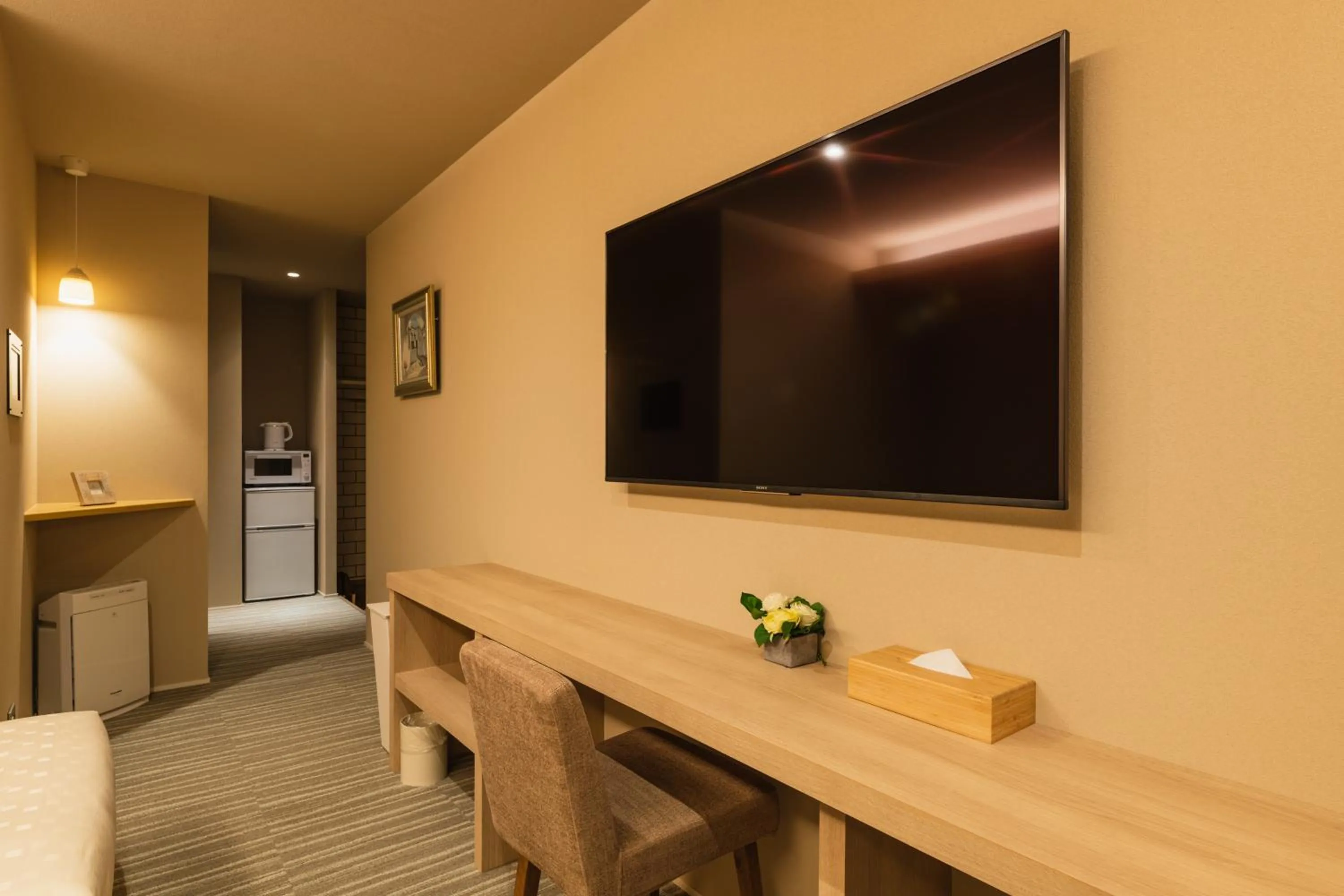 Photo of the whole room in GRAND BASE Fukuoka Tenjin