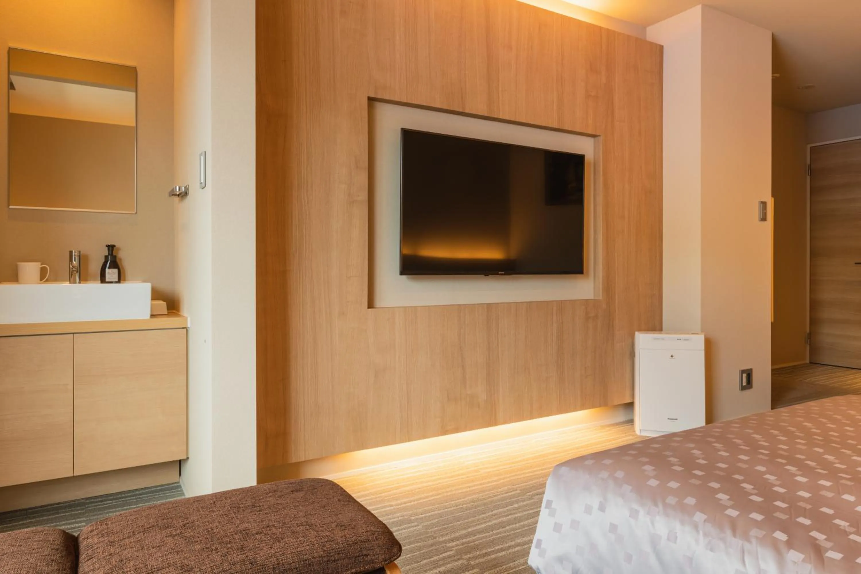 Photo of the whole room, Bed in GRAND BASE Fukuoka Tenjin