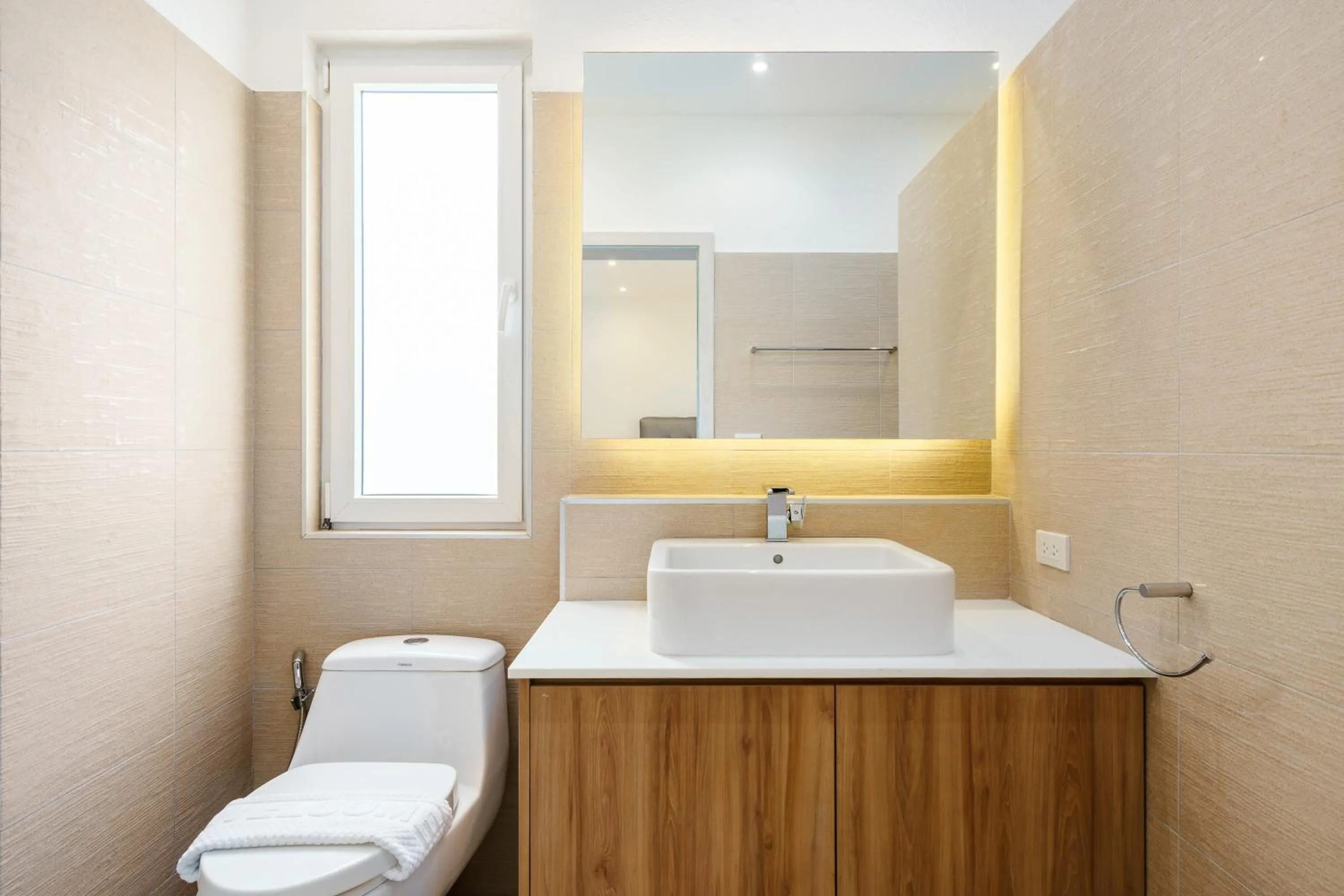 Bathroom in Sunset View Pool Villa 7 BR 14-16 Persons