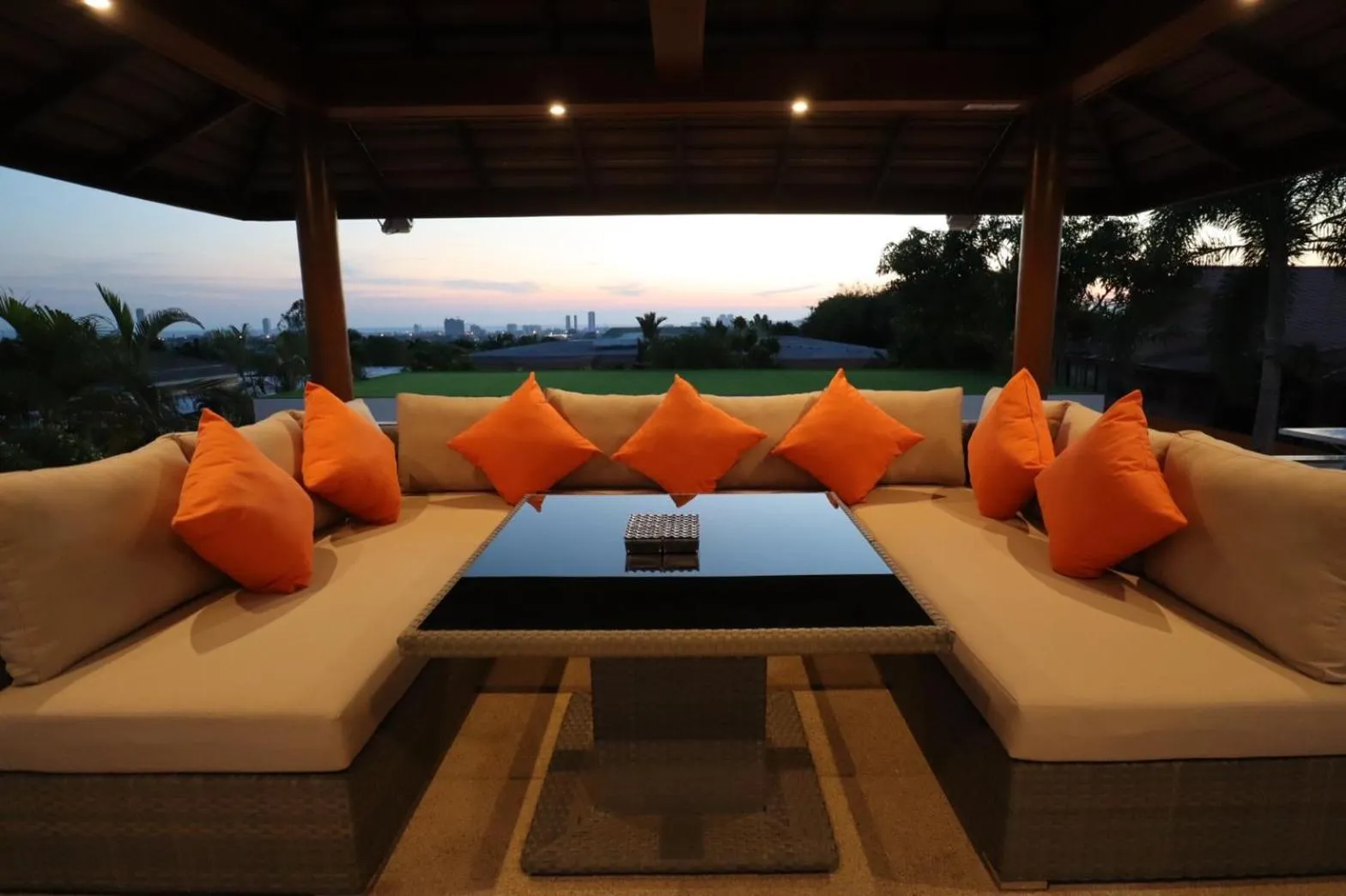 Seating area in Sunset View Pool Villa 7 BR 14-16 Persons