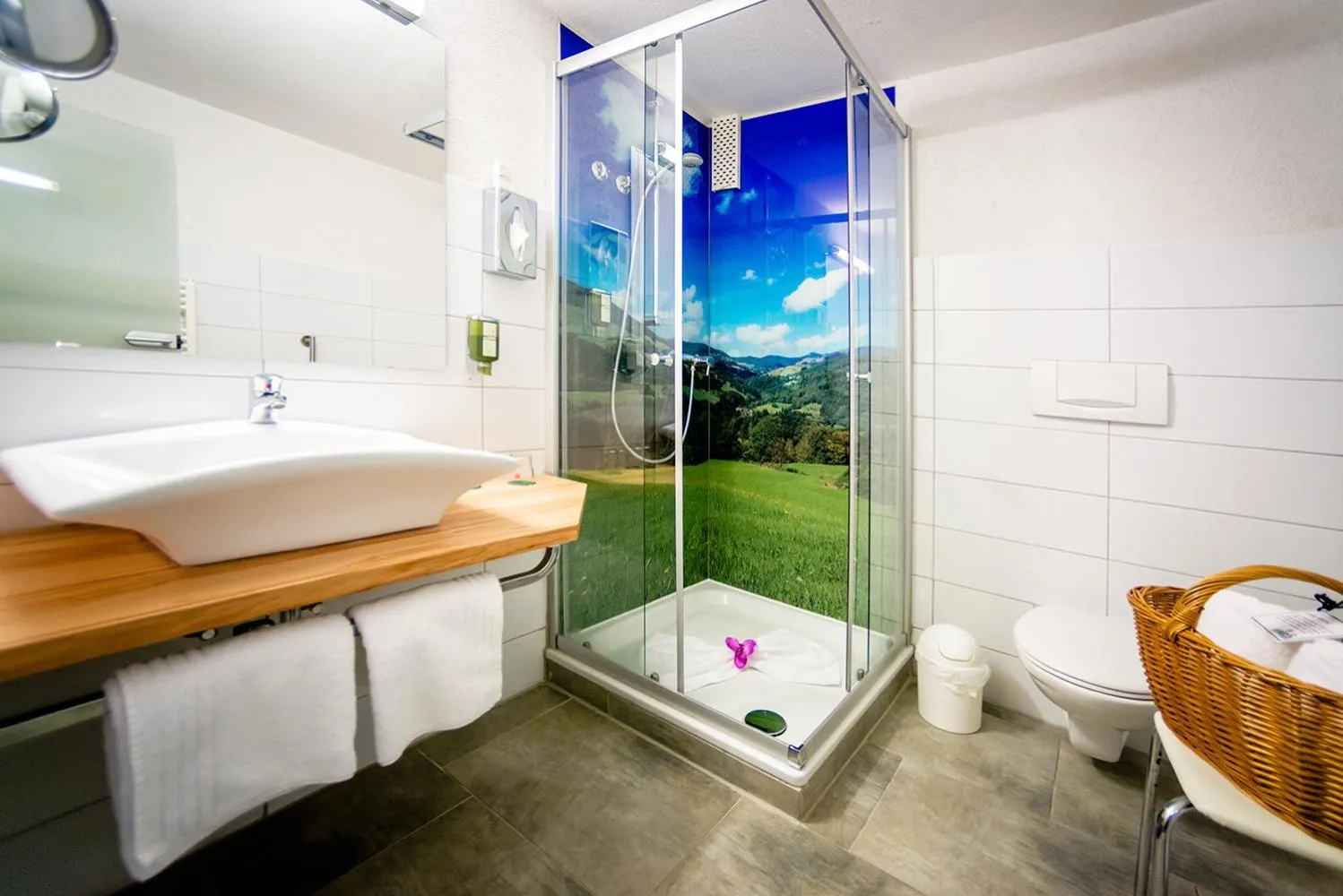 Bathroom in Holzschuhs Schwarzwaldhotel