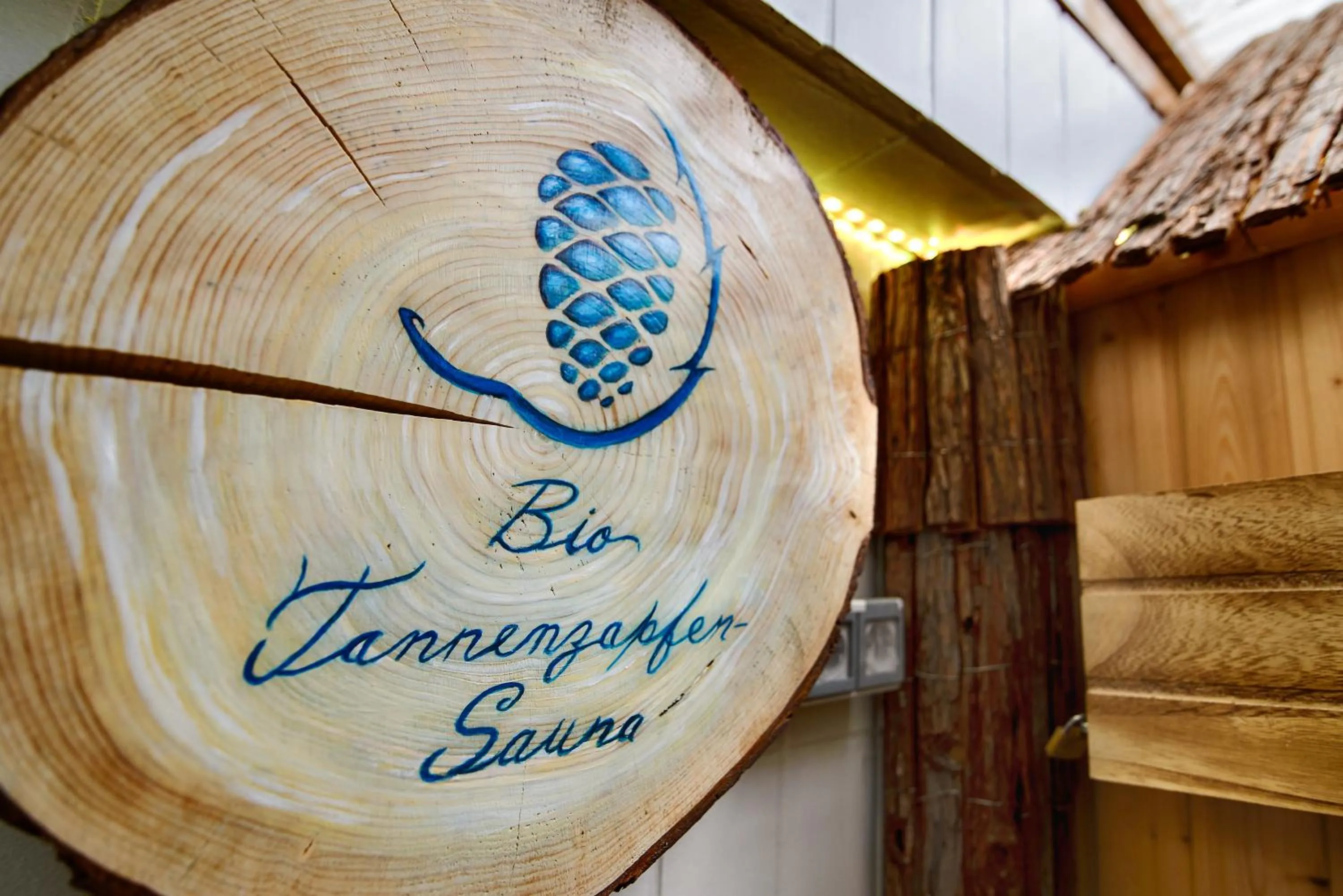 Property logo or sign in Holzschuhs Schwarzwaldhotel