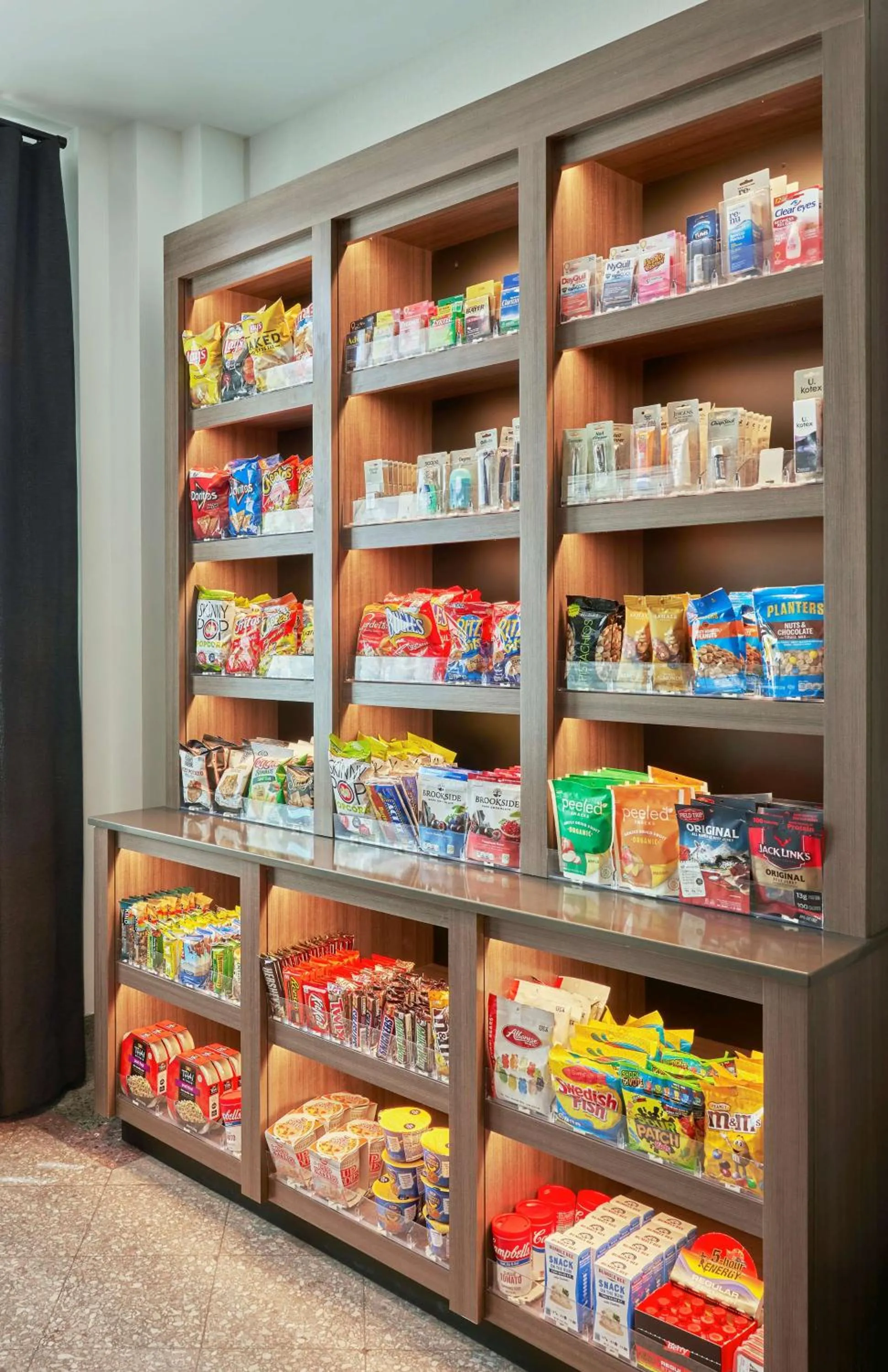 Restaurant/places to eat in Hyatt House Chicago Medical/University District