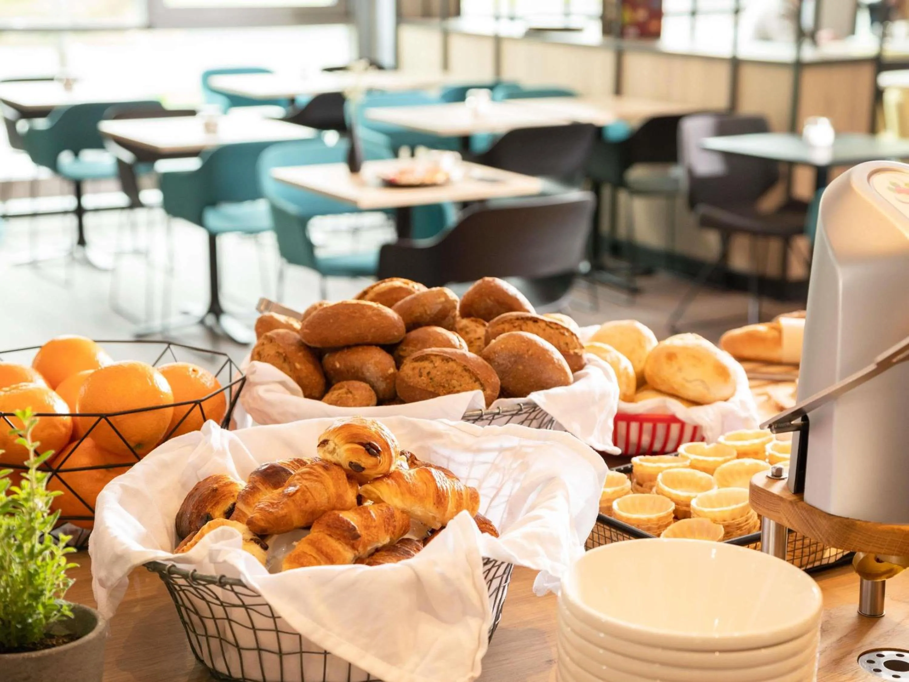 Breakfast in ibis Hotel Dortmund City