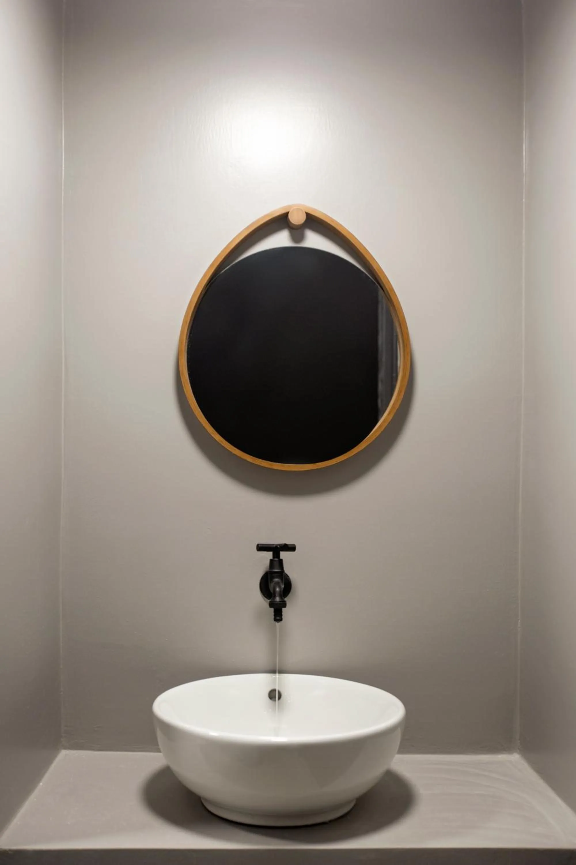 Bathroom in Thisean Modern Suites By Athens Stay