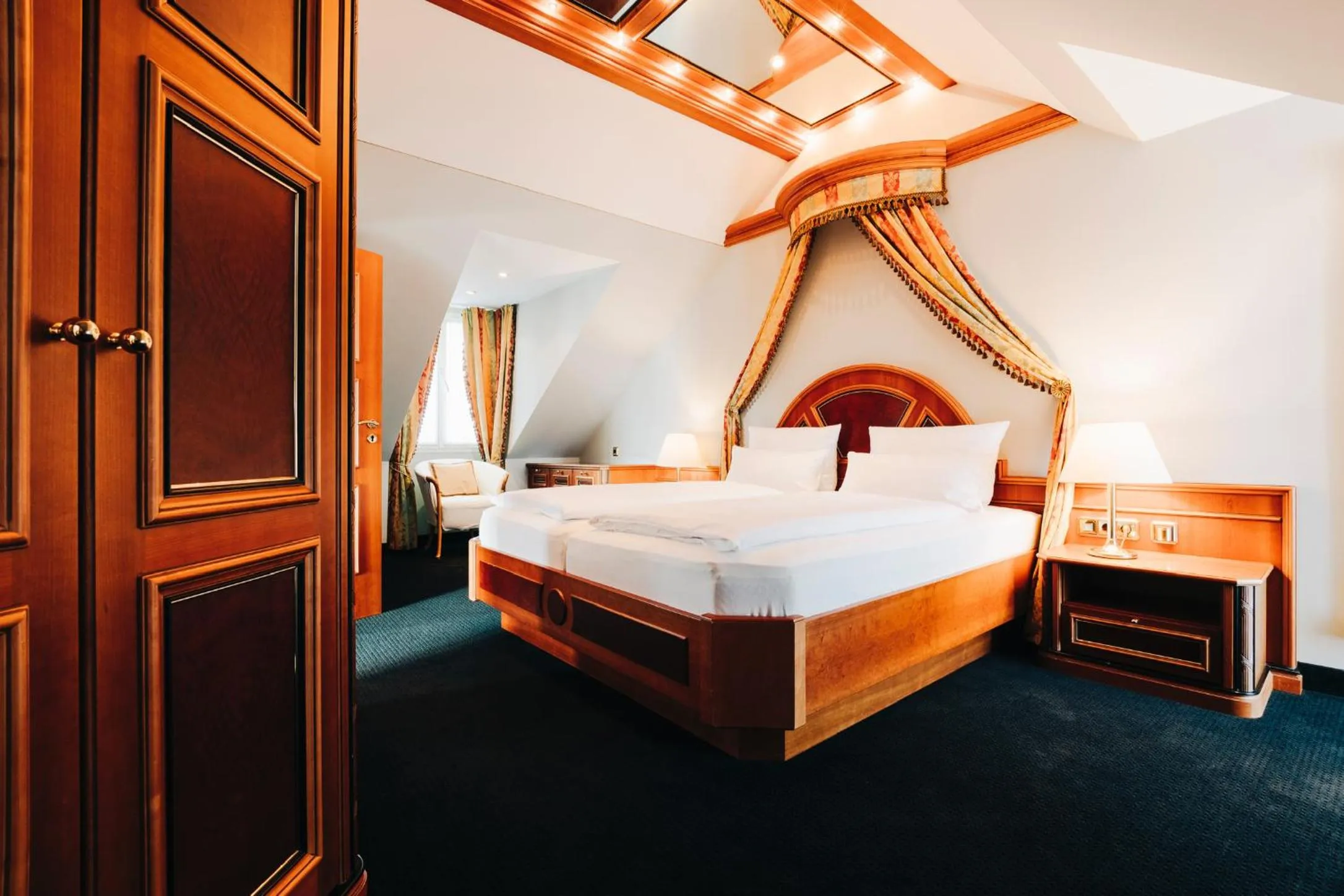 Bedroom, Bed in DAS v EVERT Hotel - am Congress Centrum Würzburg