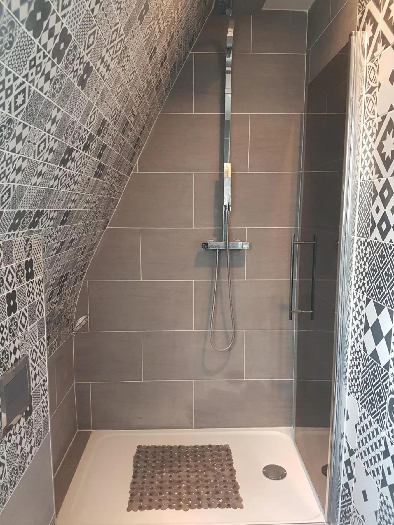 Bathroom in La Romantique