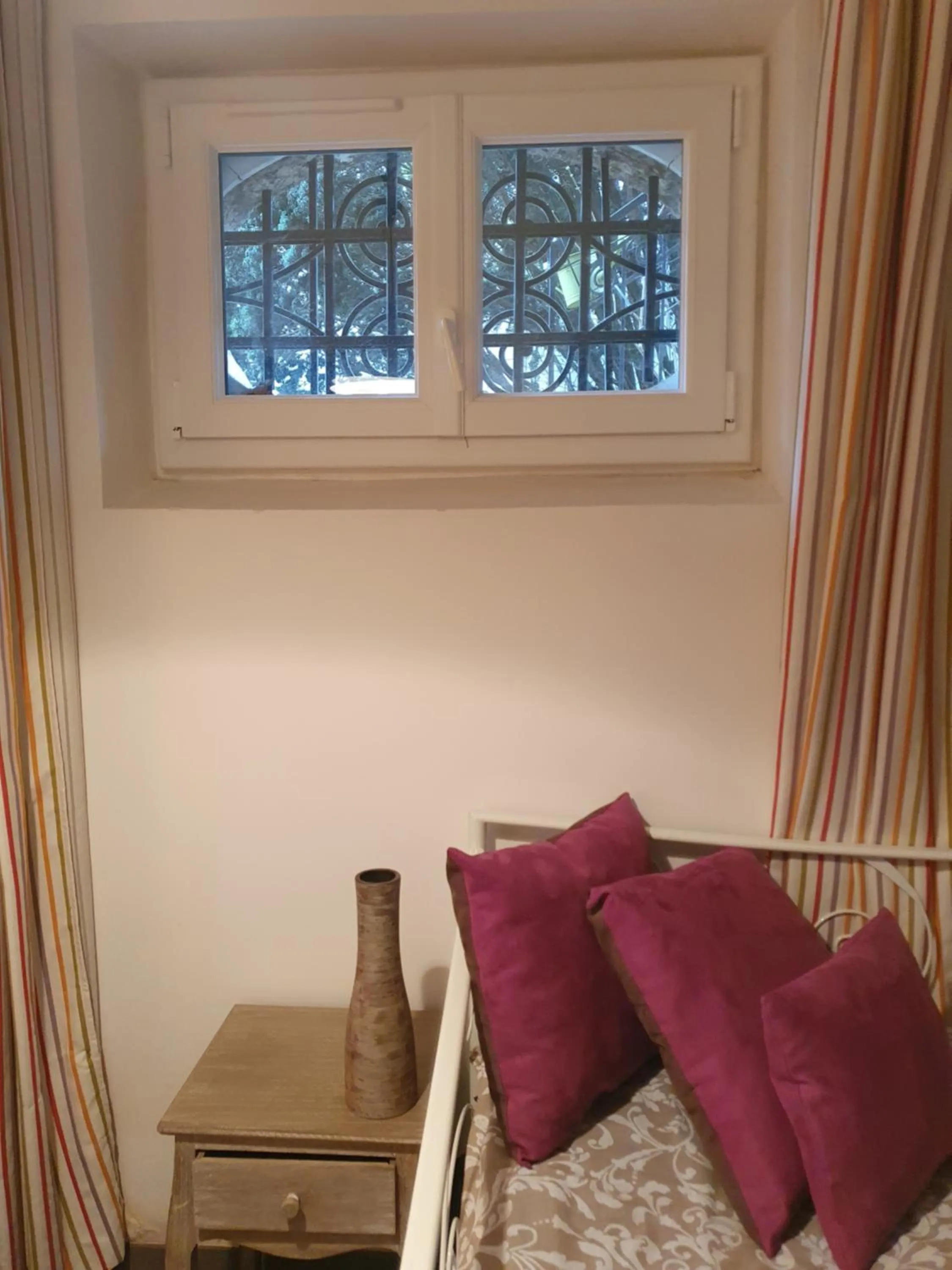 Bed in La Romantique