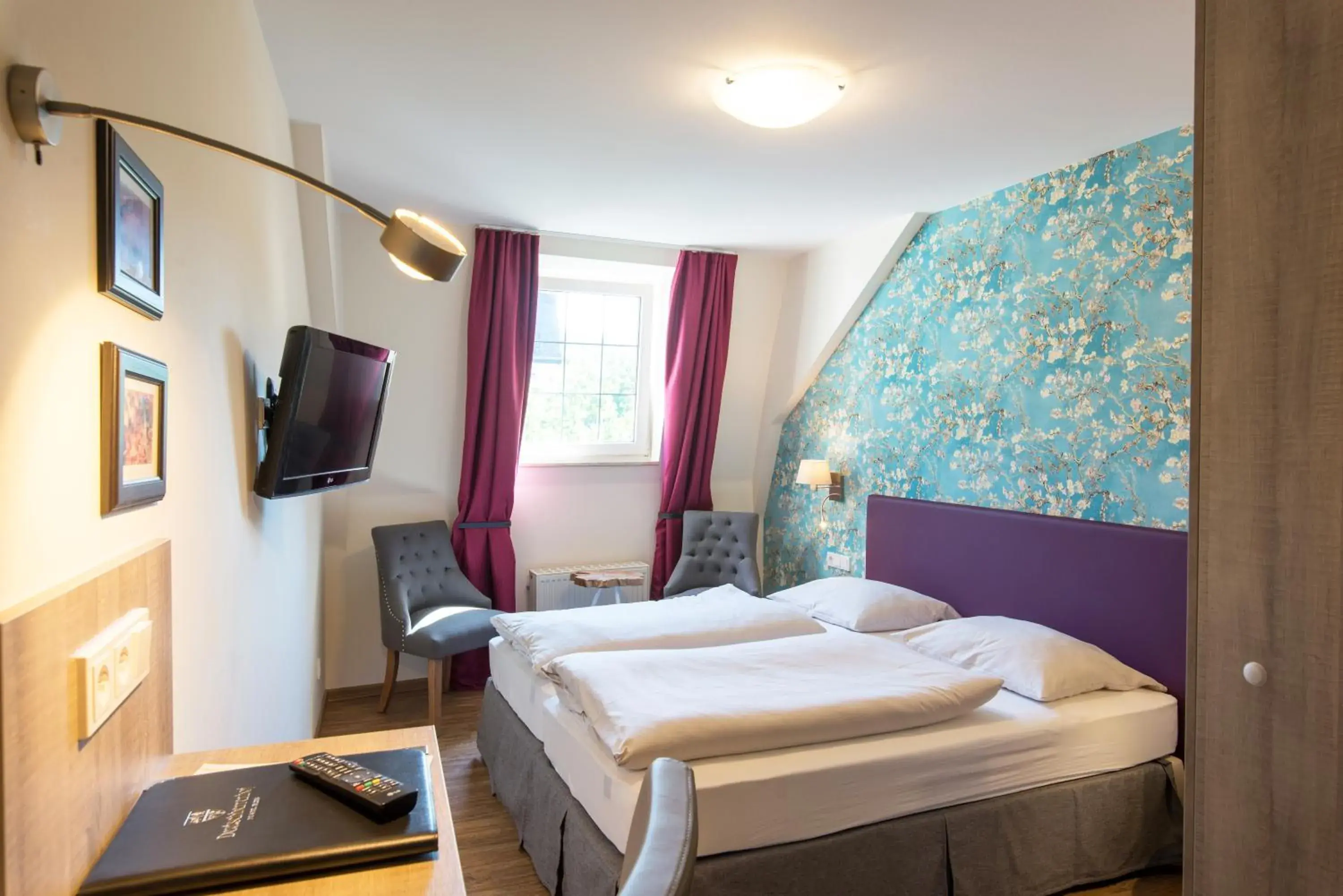 Double Room - single occupancy in Hotel Deutschherrenhof Double Room - single occupancy in Hotel Deutschherrenhof