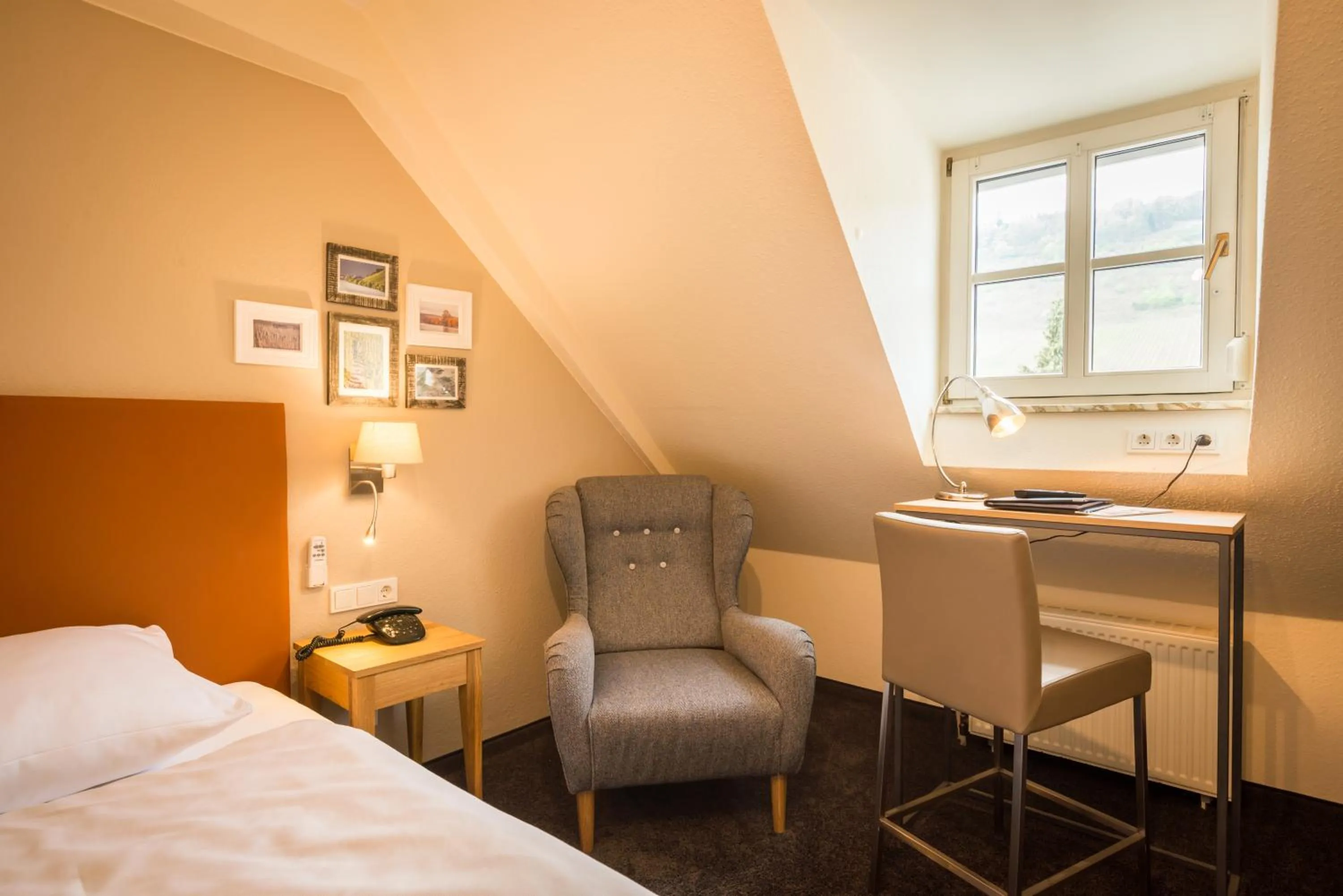 Photo of the whole room, Bed in Hotel Deutschherrenhof