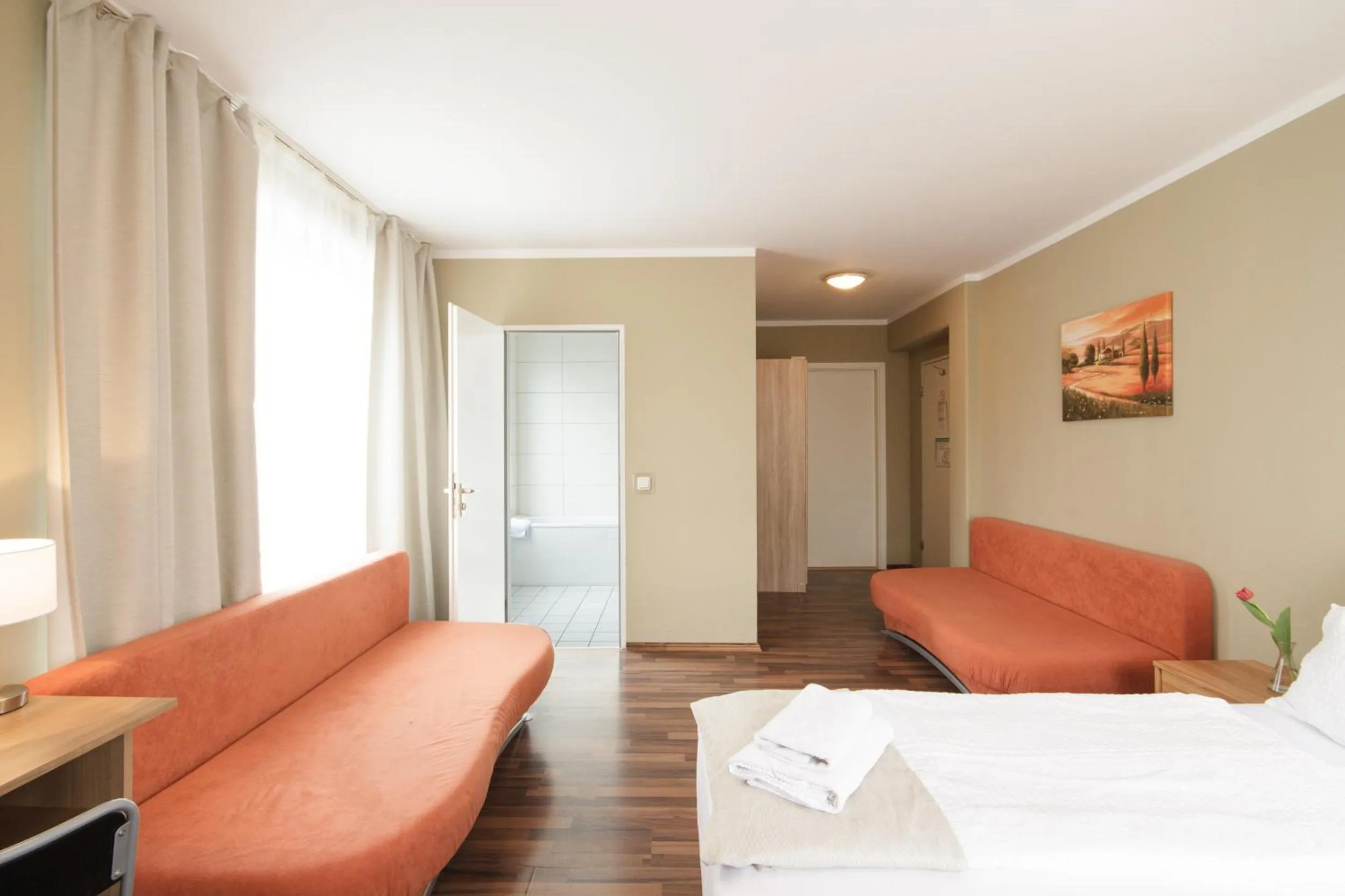 Photo of the whole room, Bed in Hotel Pankow