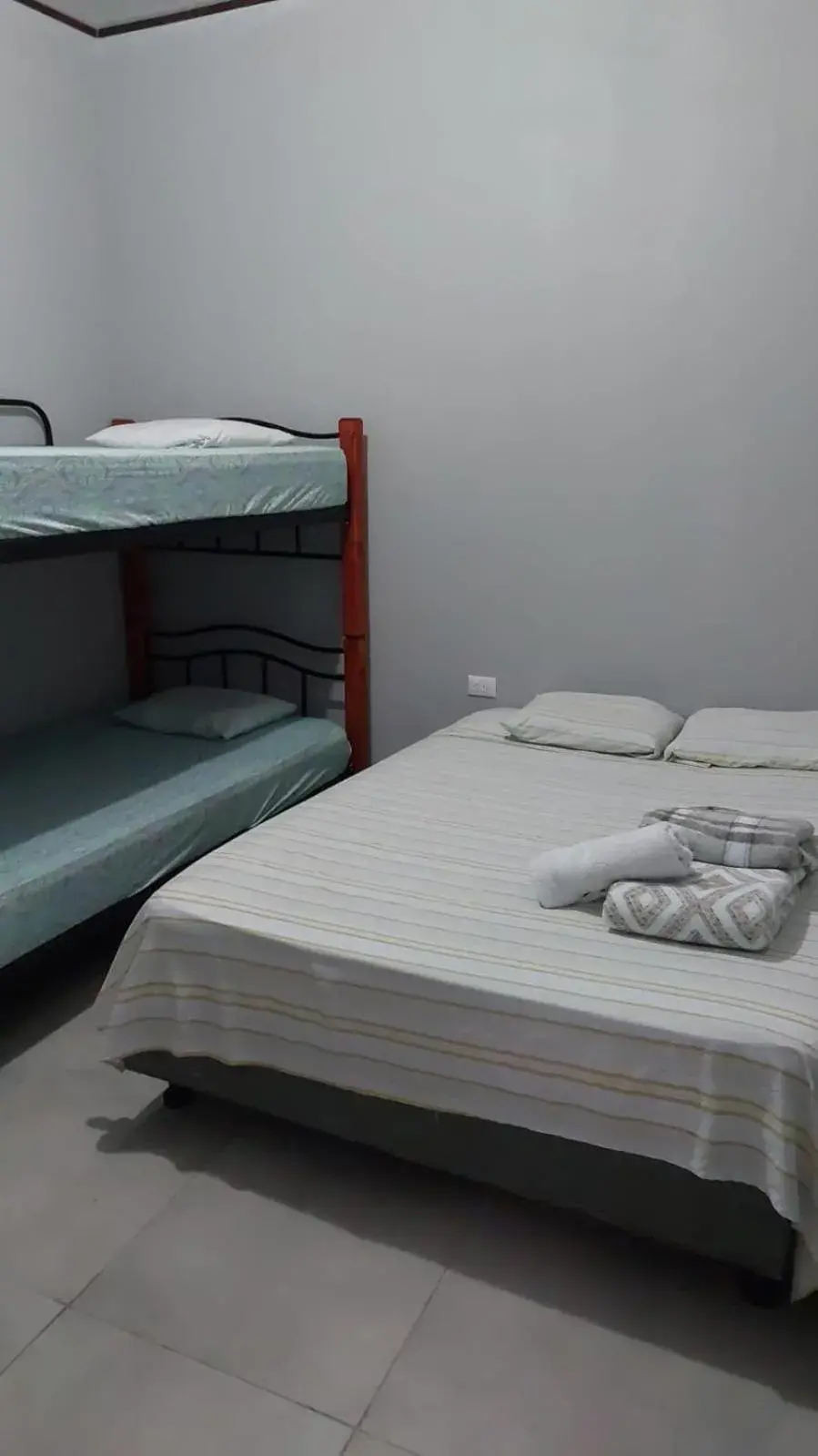 Family Room with Private Bathroom - single occupancy in Hotel Pacuare Turrialba Family Room with Private Bathroom - single occupancy in Hotel Pacuare Turrialba