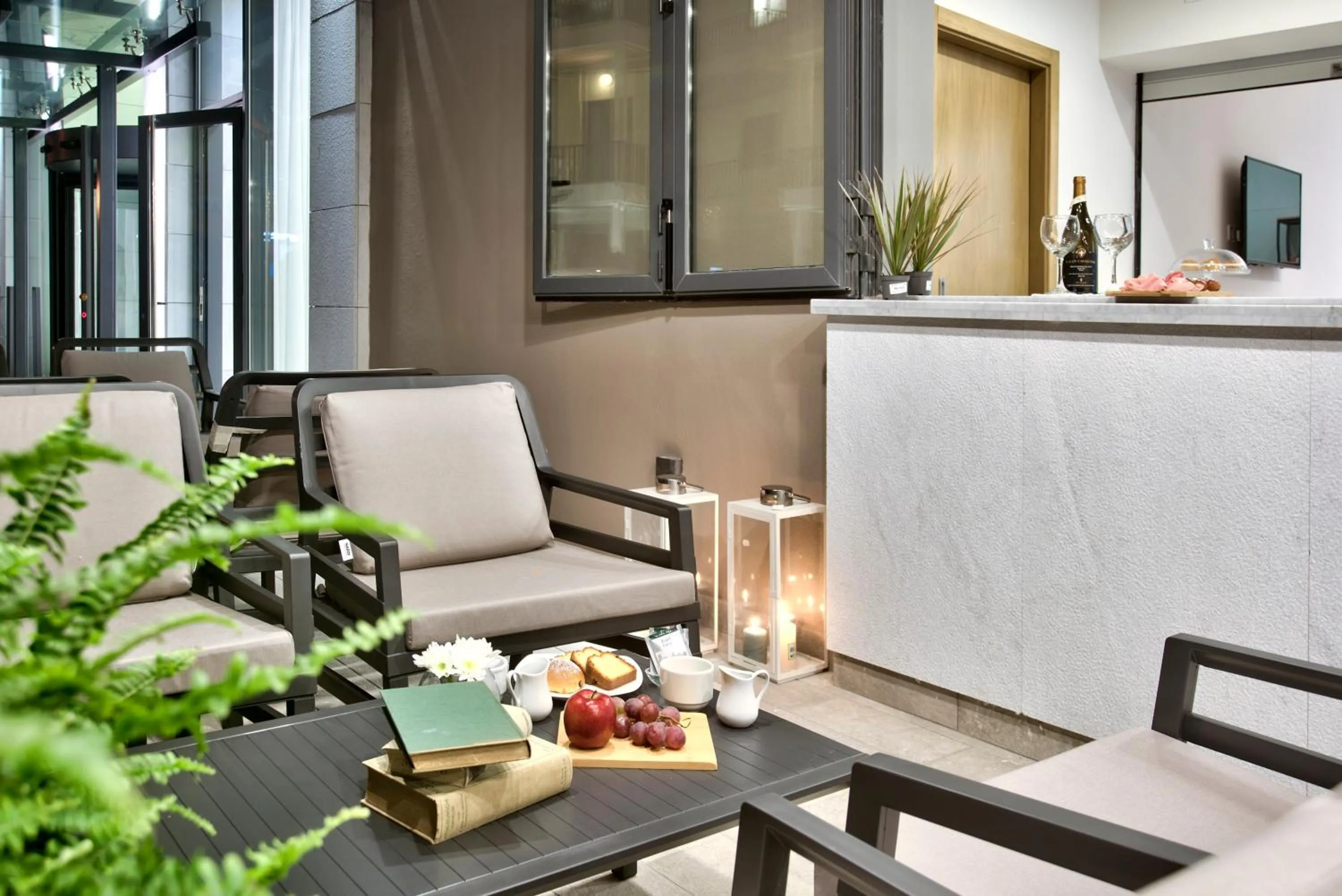 Lounge or bar in Mayflower Hotel Malta