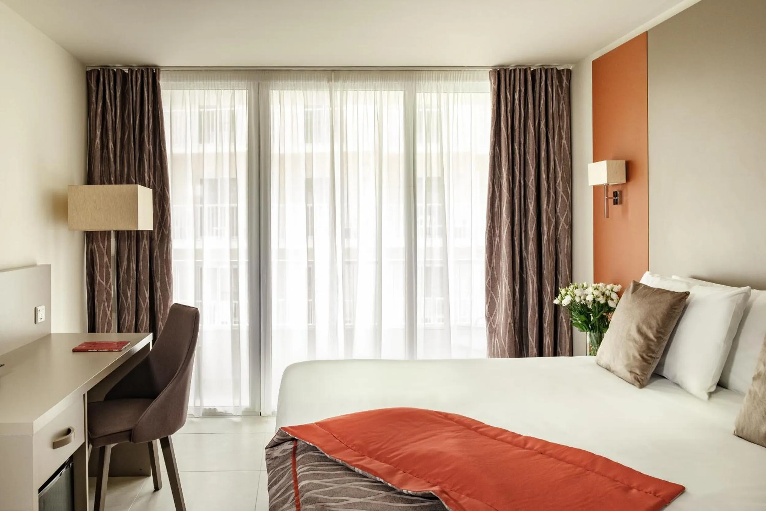 Bed in Mayflower Hotel Malta