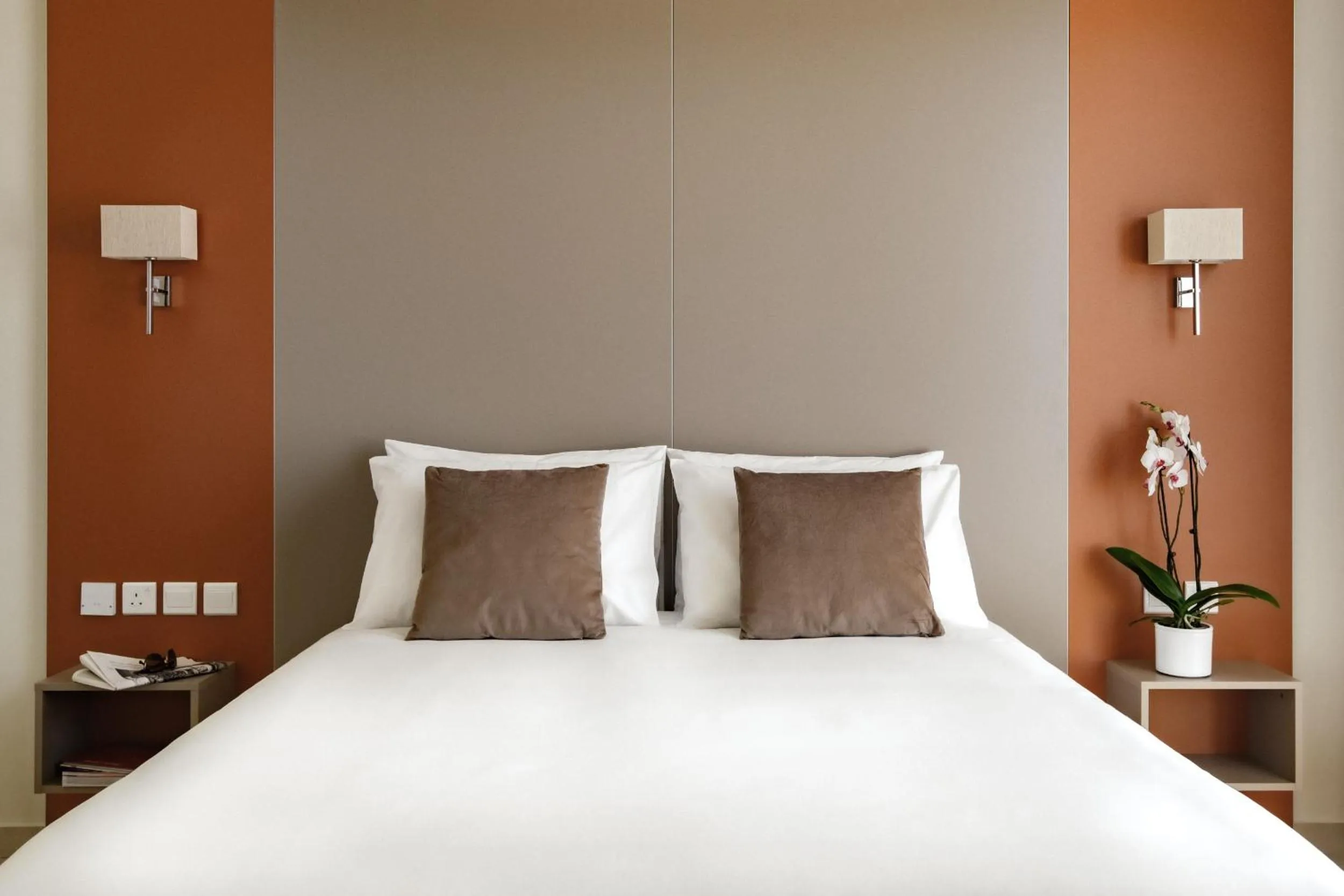 Bed in Mayflower Hotel Malta