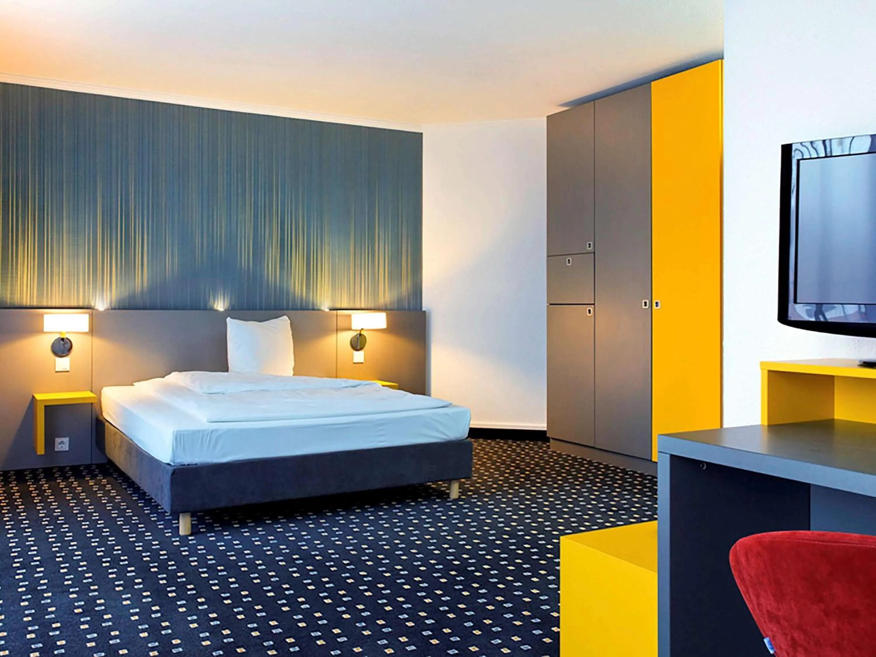 Photo of the whole room in ibis Styles Stuttgart