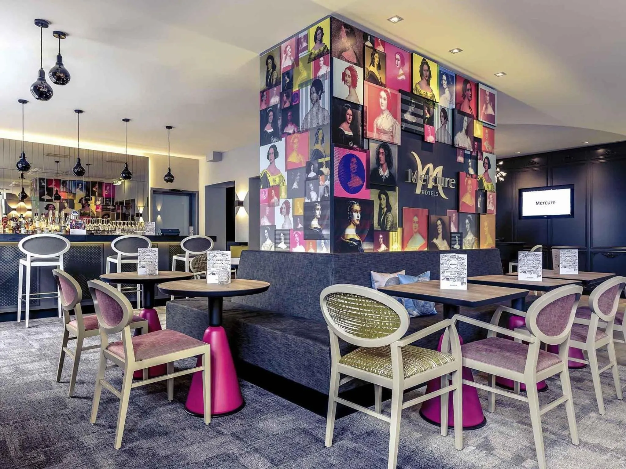 Lounge or bar in Mercure München am Olympiapark