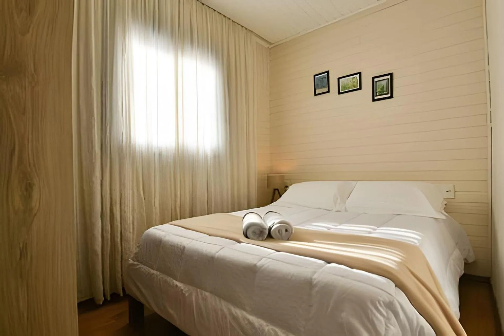 Bedroom, Bed in Stillo Gramado Linha Bonita