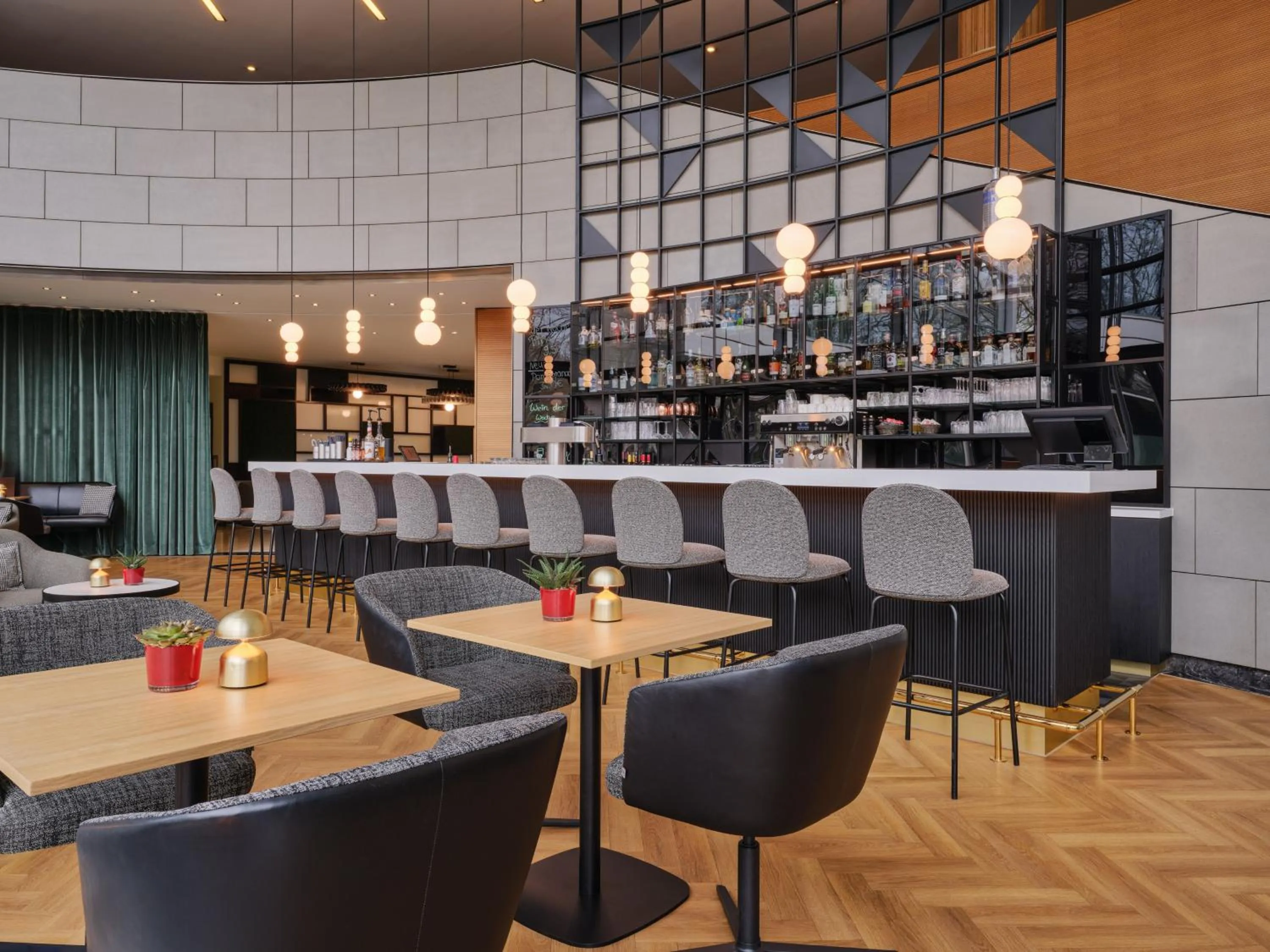 Restaurant/places to eat in Dorint Pallas Wiesbaden