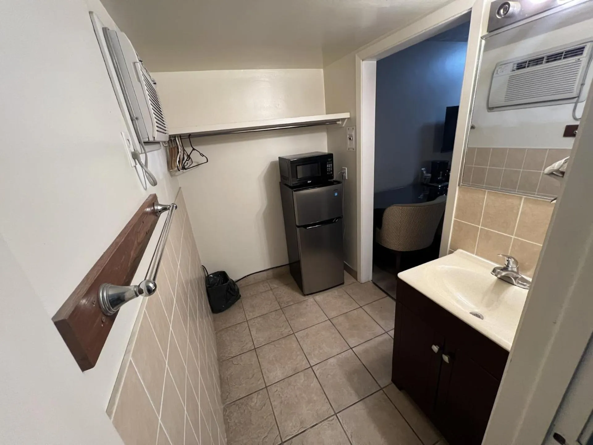 Bathroom in Choice Inn by the falls