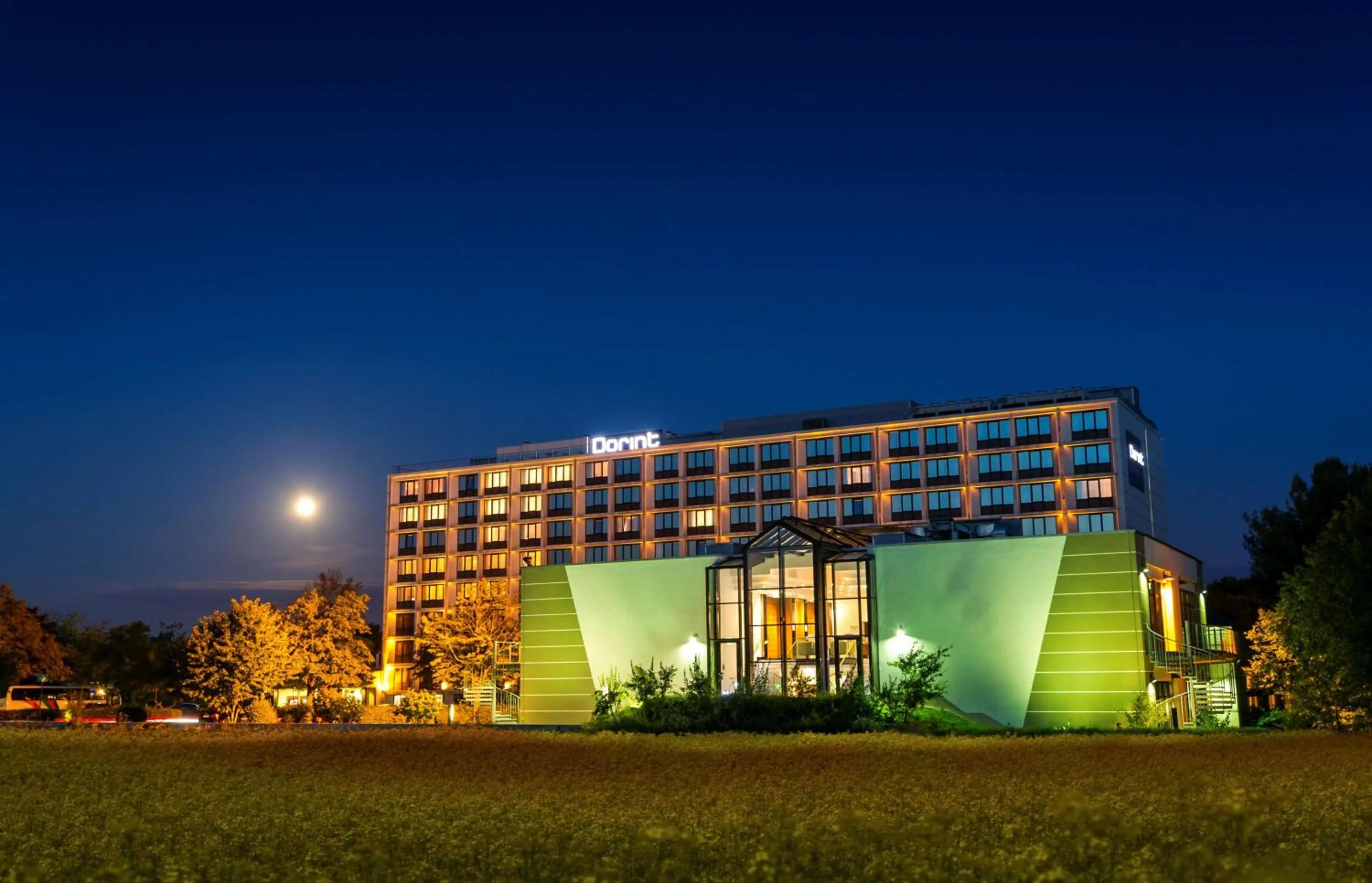 Property building in Dorint Main Taunus Zentrum Frankfurt Sulzbach