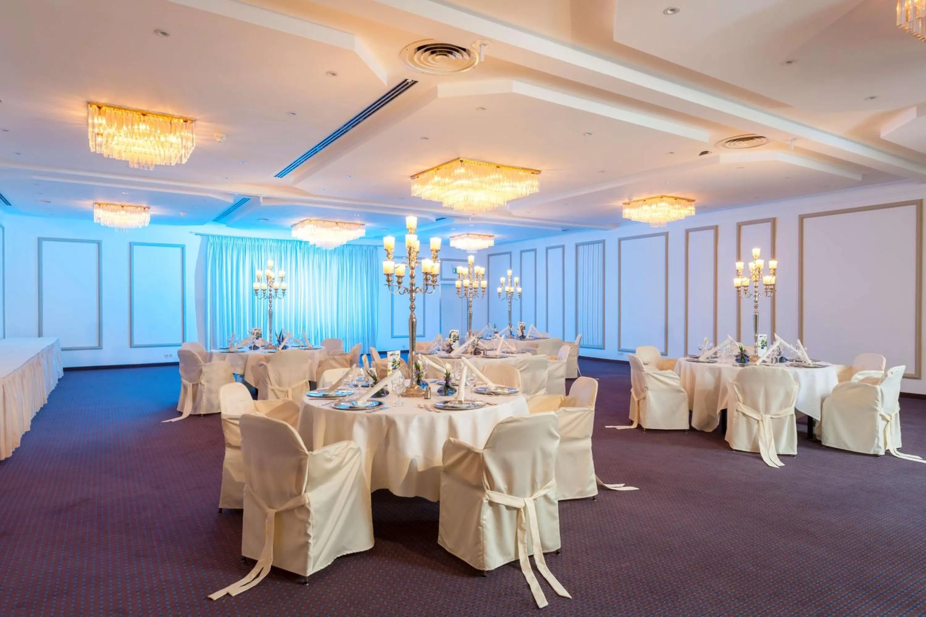 On site in Dorint Main Taunus Zentrum Frankfurt Sulzbach