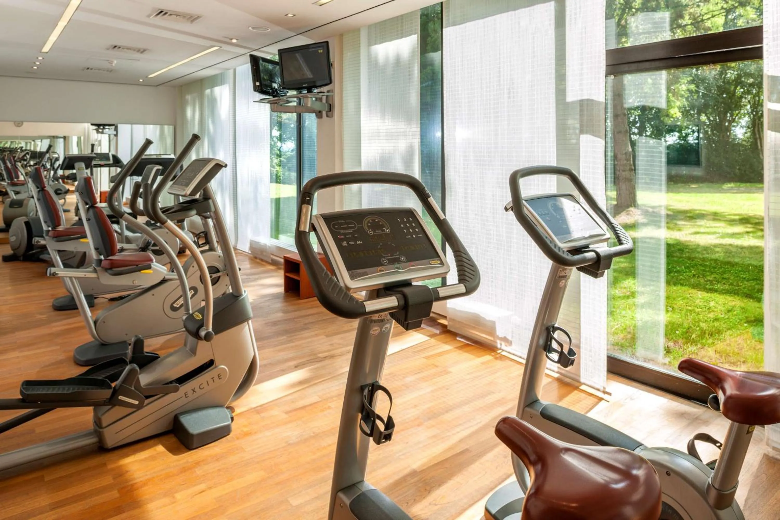 Fitness centre/facilities in Dorint Main Taunus Zentrum Frankfurt Sulzbach