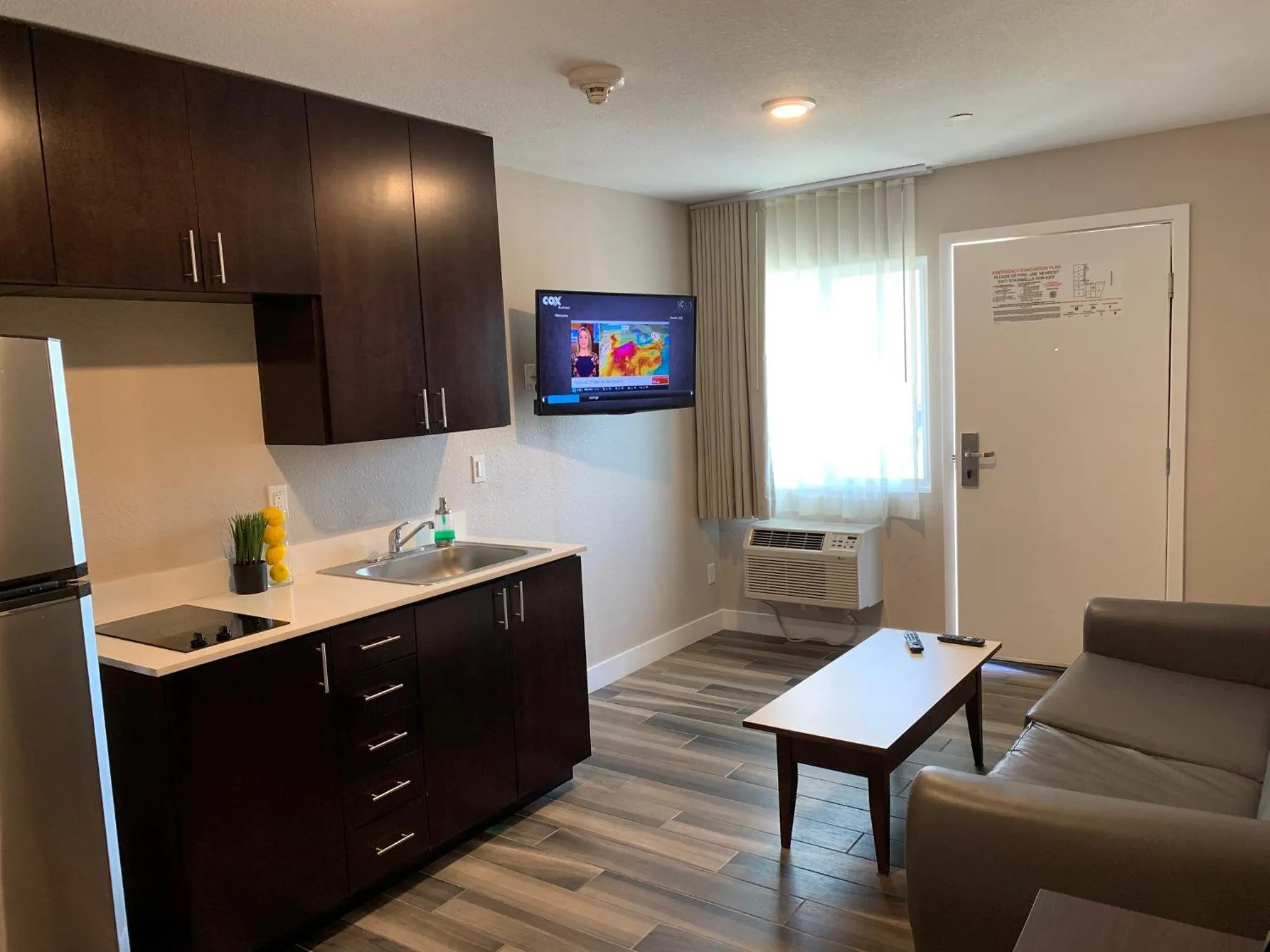 TV and multimedia in Solis Place in Old Town