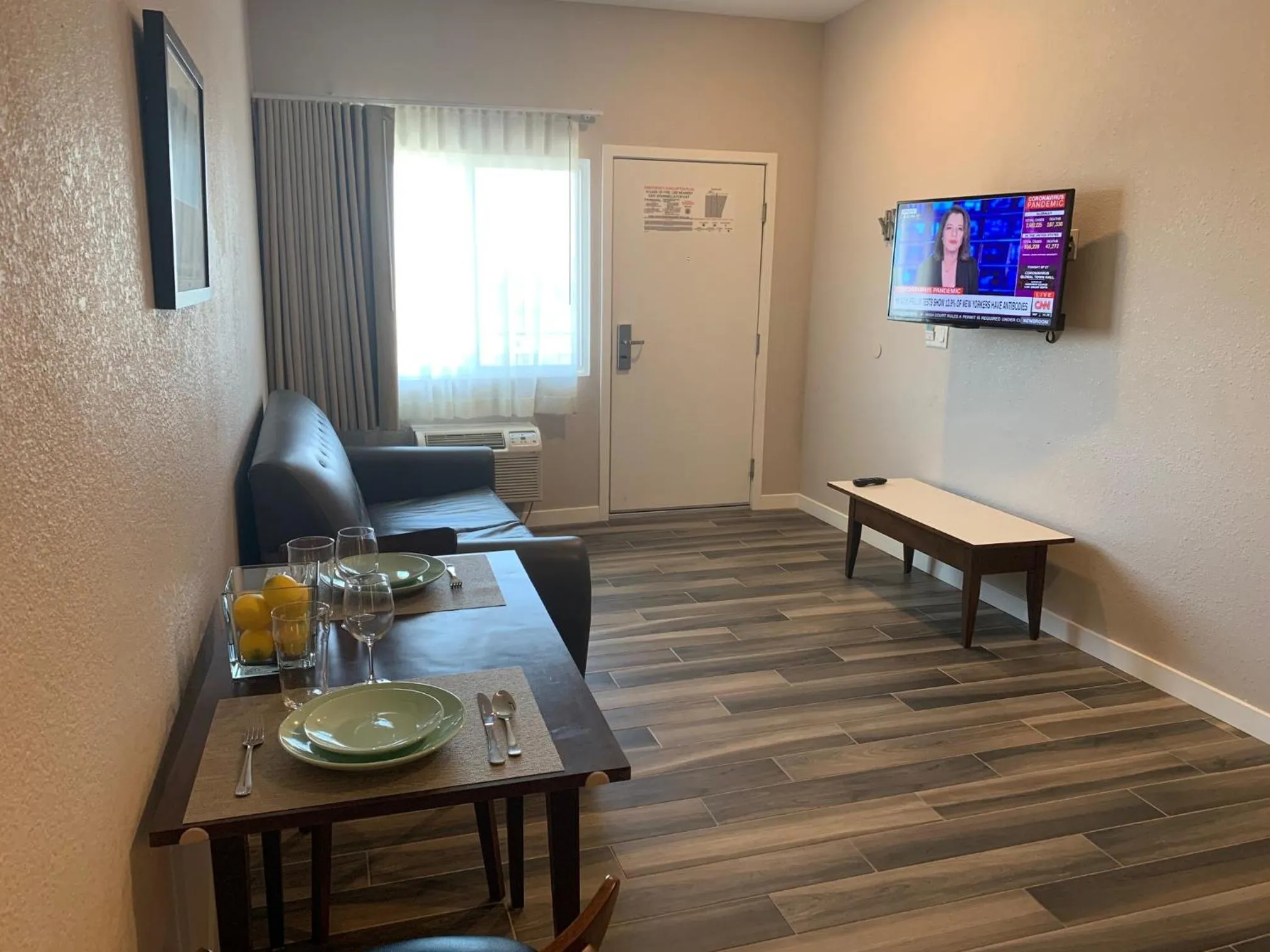 TV and multimedia in Solis Place in Old Town