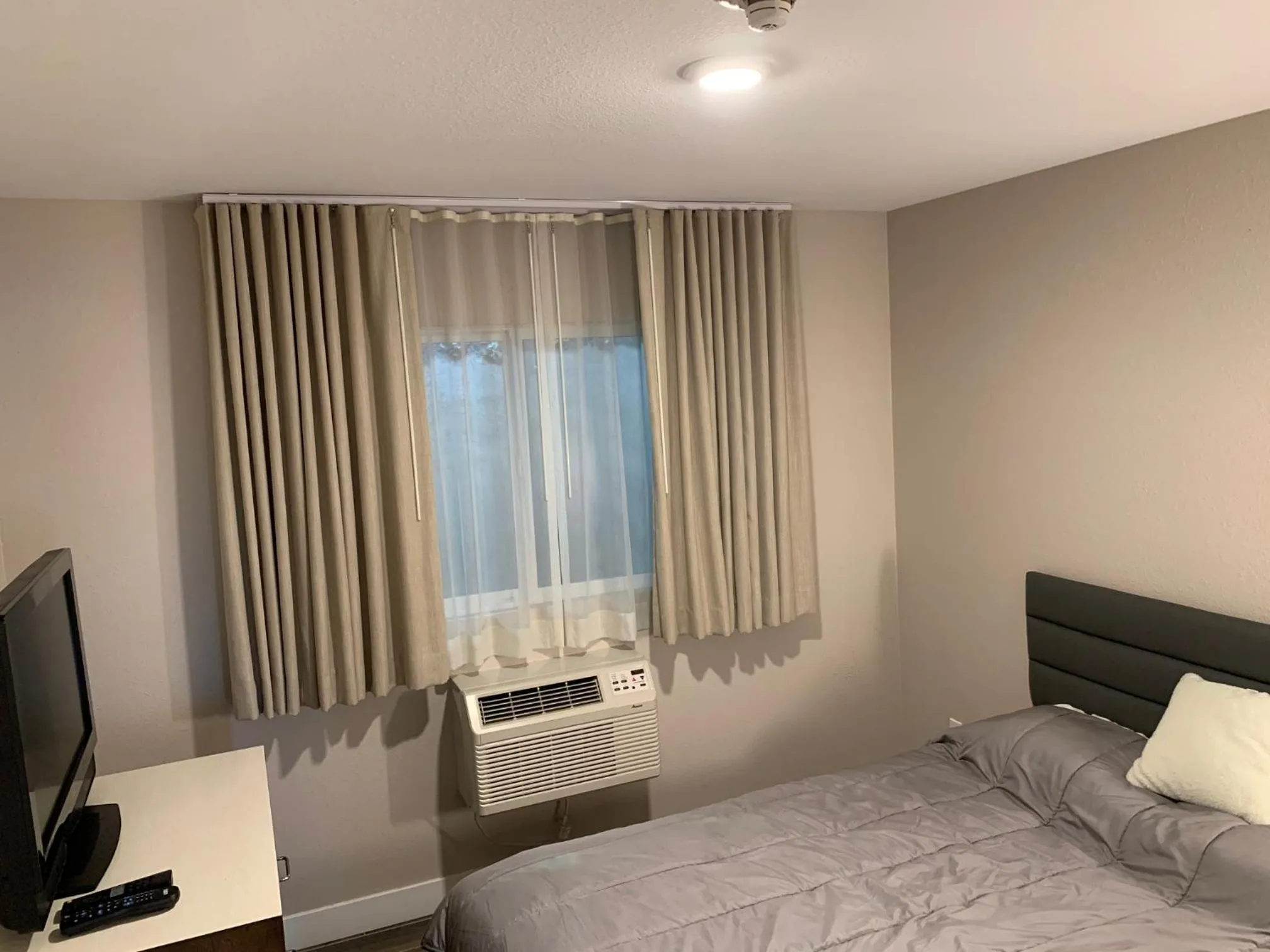 Bed in Solis Place in Old Town