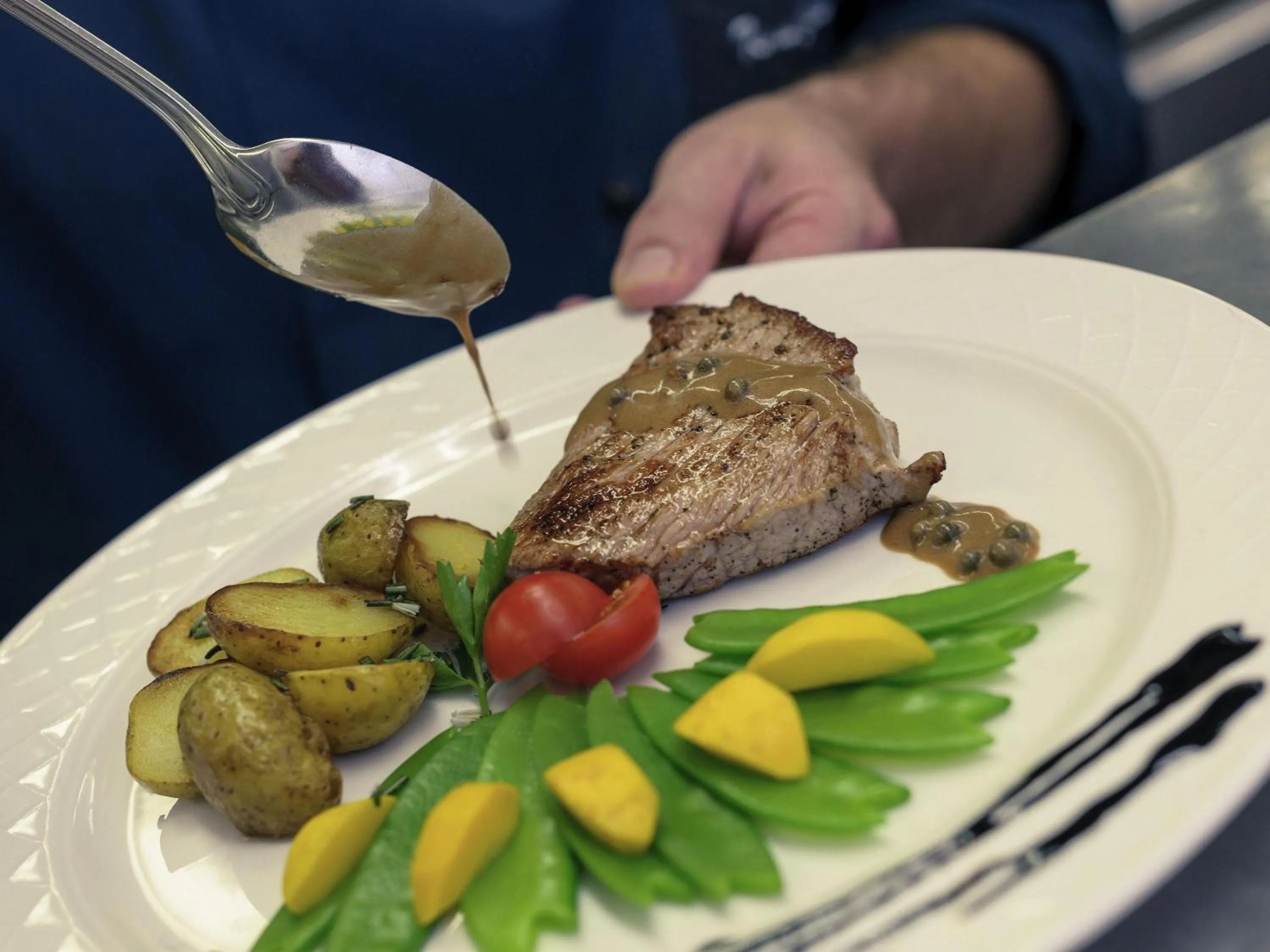 Restaurant/places to eat in Mercure Residenz Frankfurt Messe