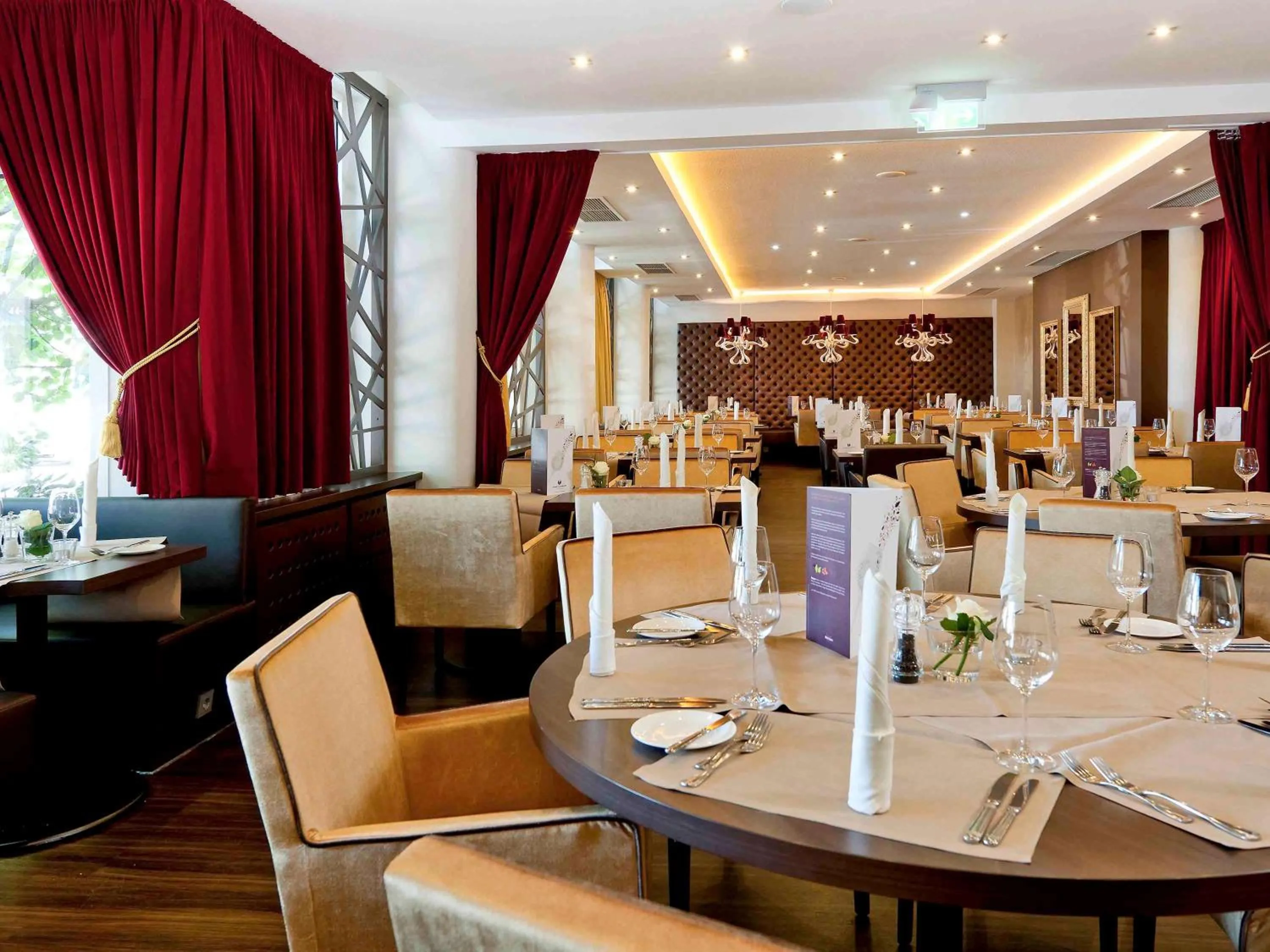 Restaurant/places to eat in Mercure Residenz Frankfurt Messe