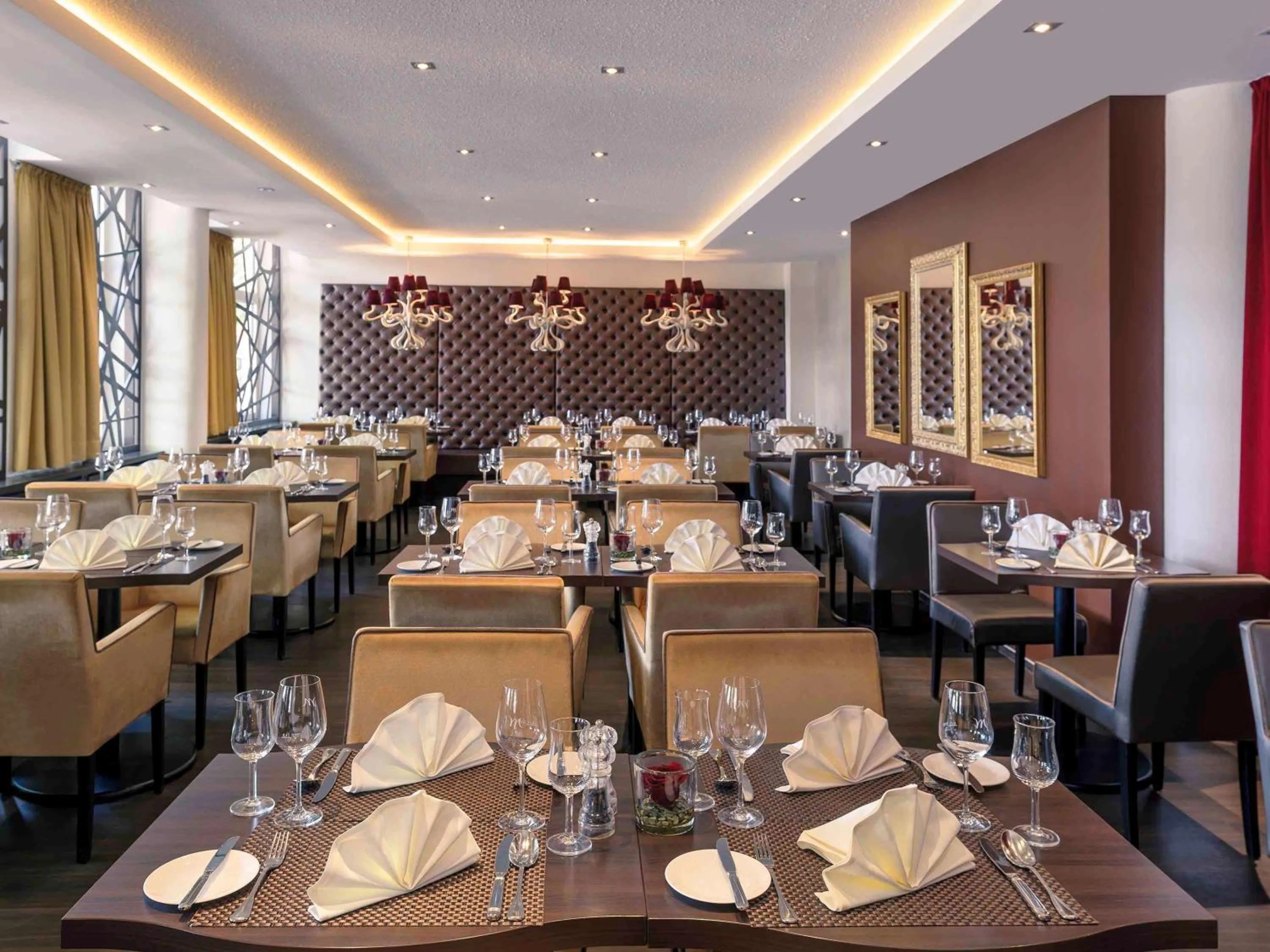 Restaurant/places to eat in Mercure Residenz Frankfurt Messe