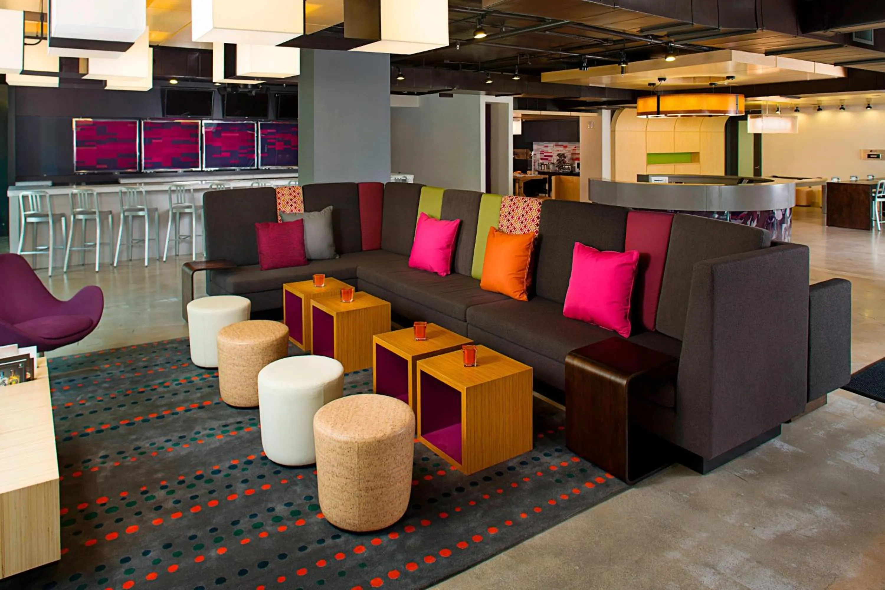 Lounge or bar in Aloft Miami Brickell