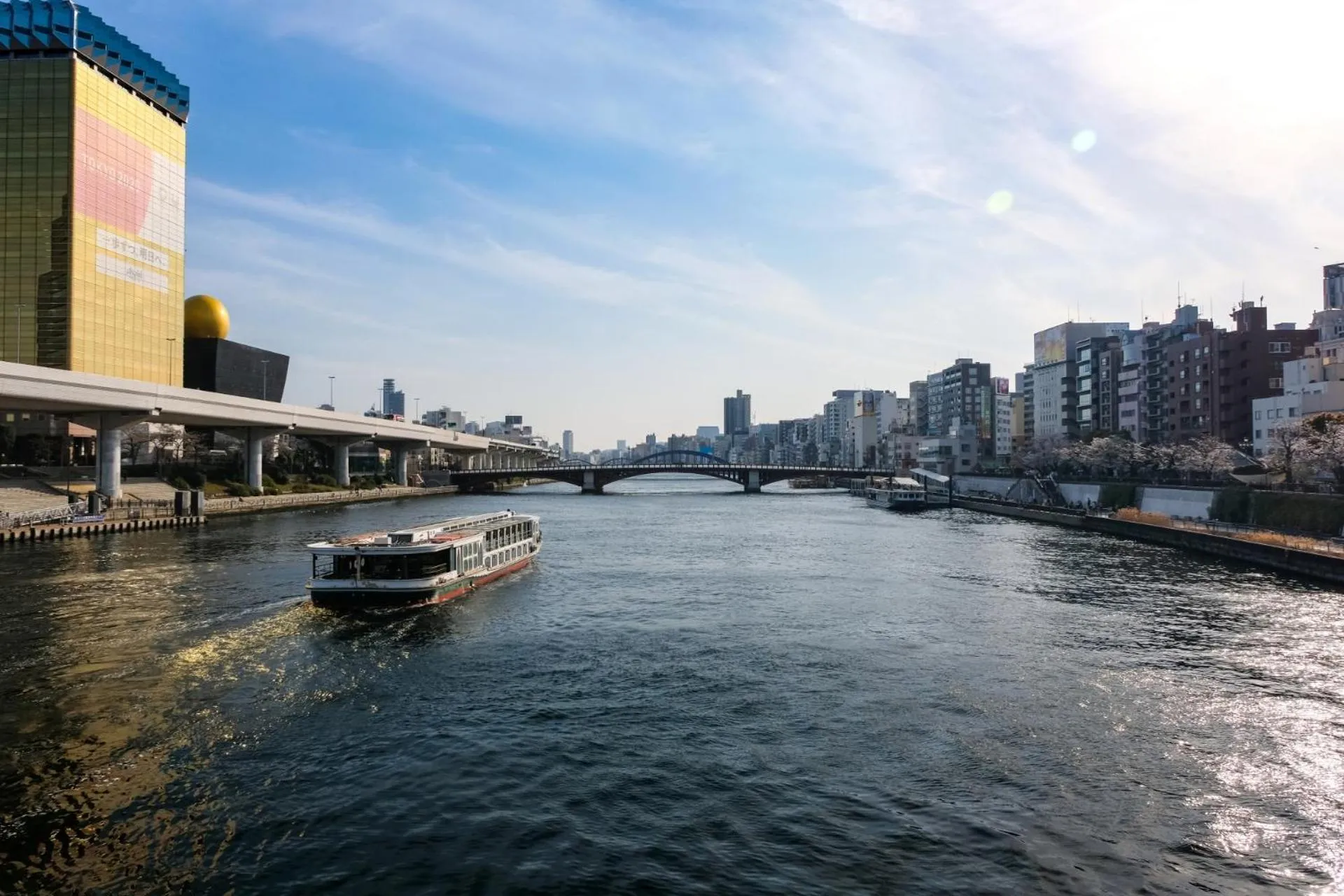 Nearby landmark in Stay SAKURA Tokyo ASAKUSA ART DECO HOTEL