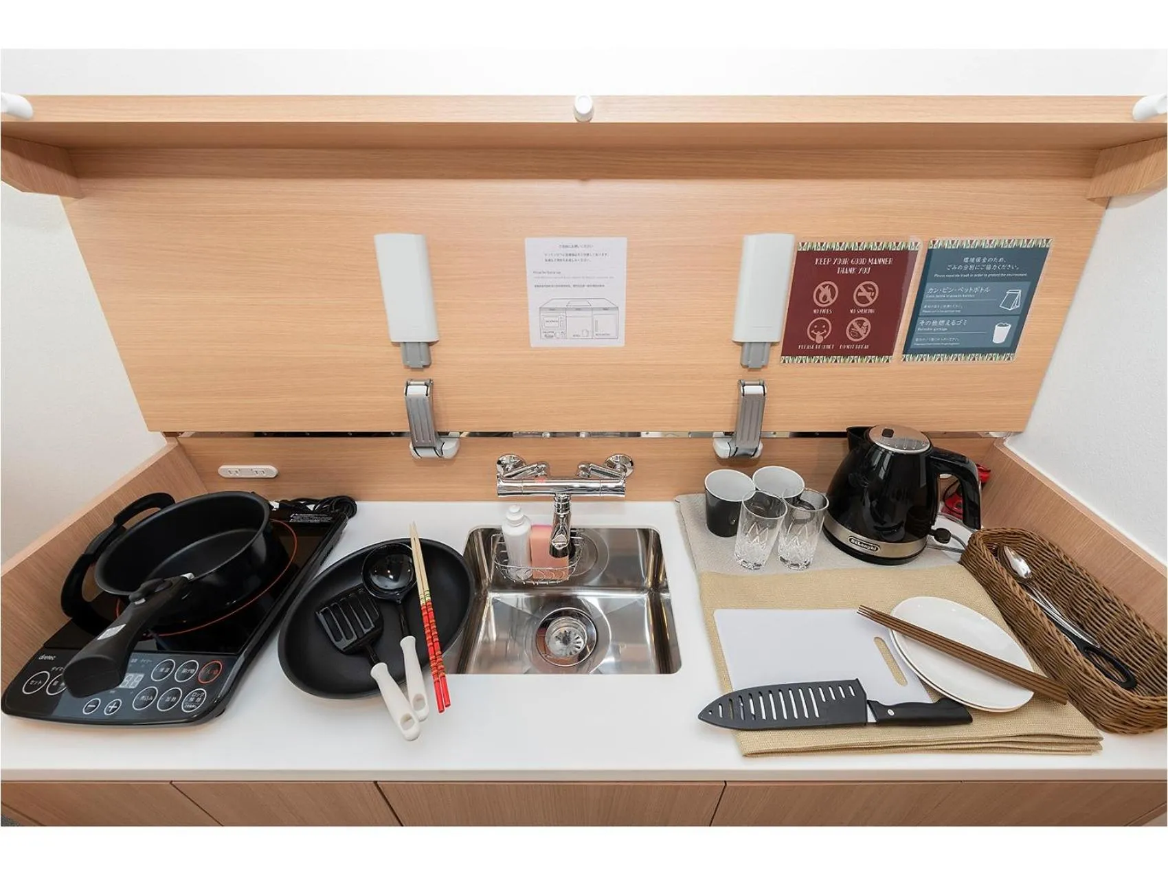 Kitchen or kitchenette in Stay SAKURA Tokyo ASAKUSA ART DECO HOTEL