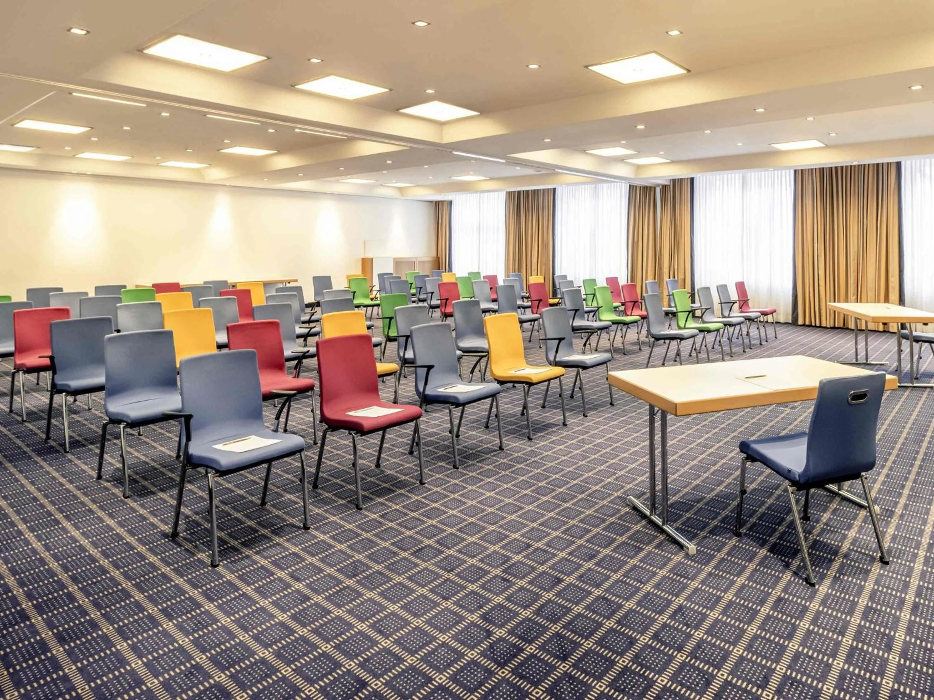 Meeting/conference room in Mercure Hotel Köln City Friesenstraße