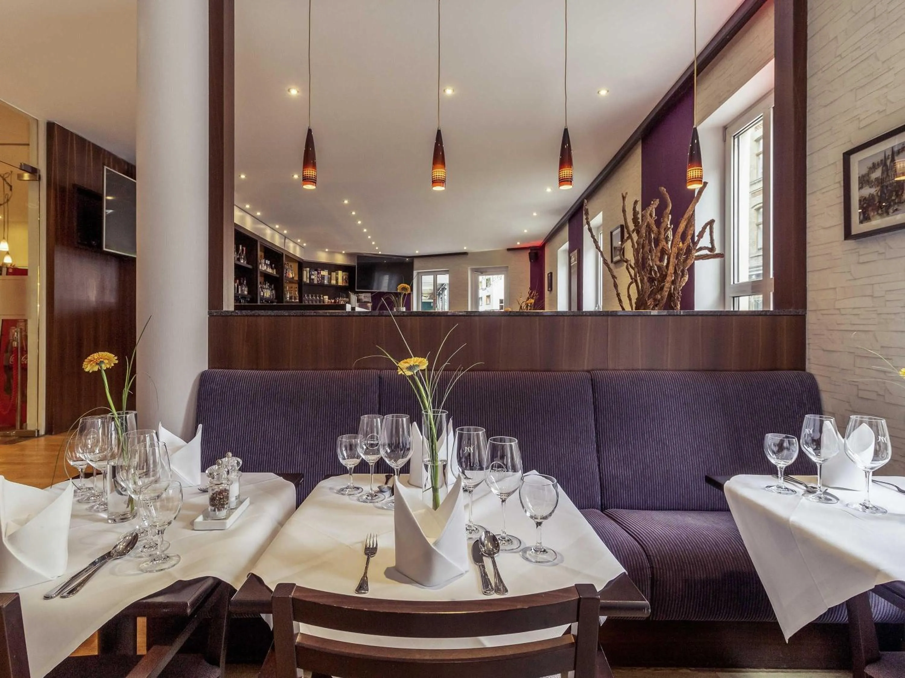 Lounge or bar in Mercure Hotel Köln City Friesenstraße