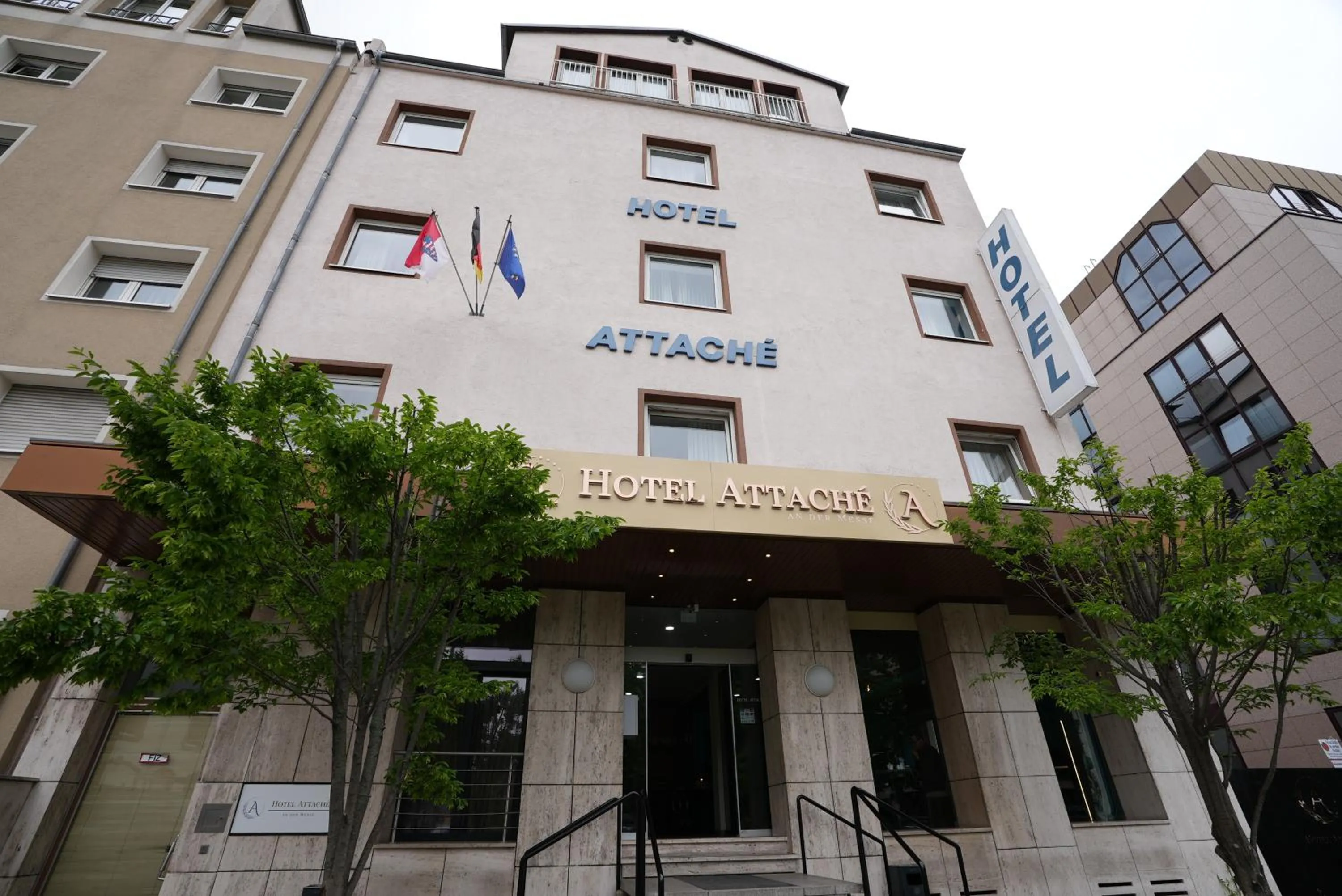 Property building in Hotel Attaché an der Messe