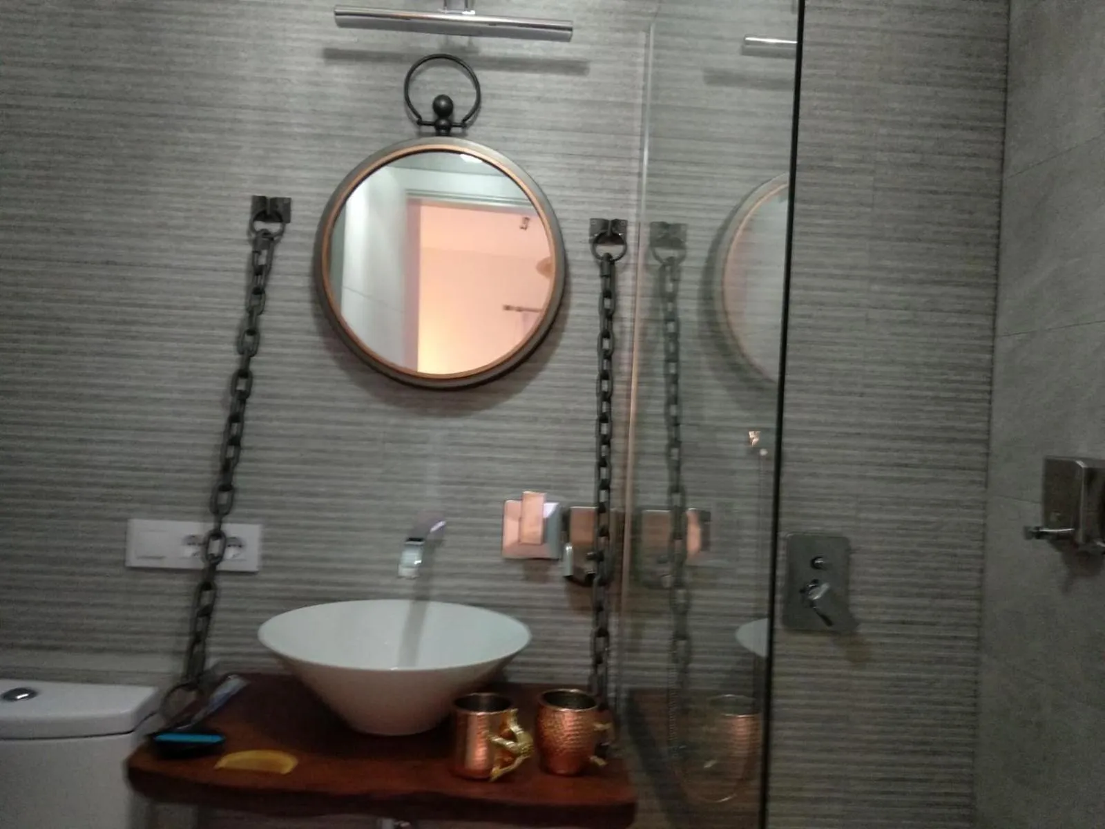 Shower in Lua Hotel Boutique